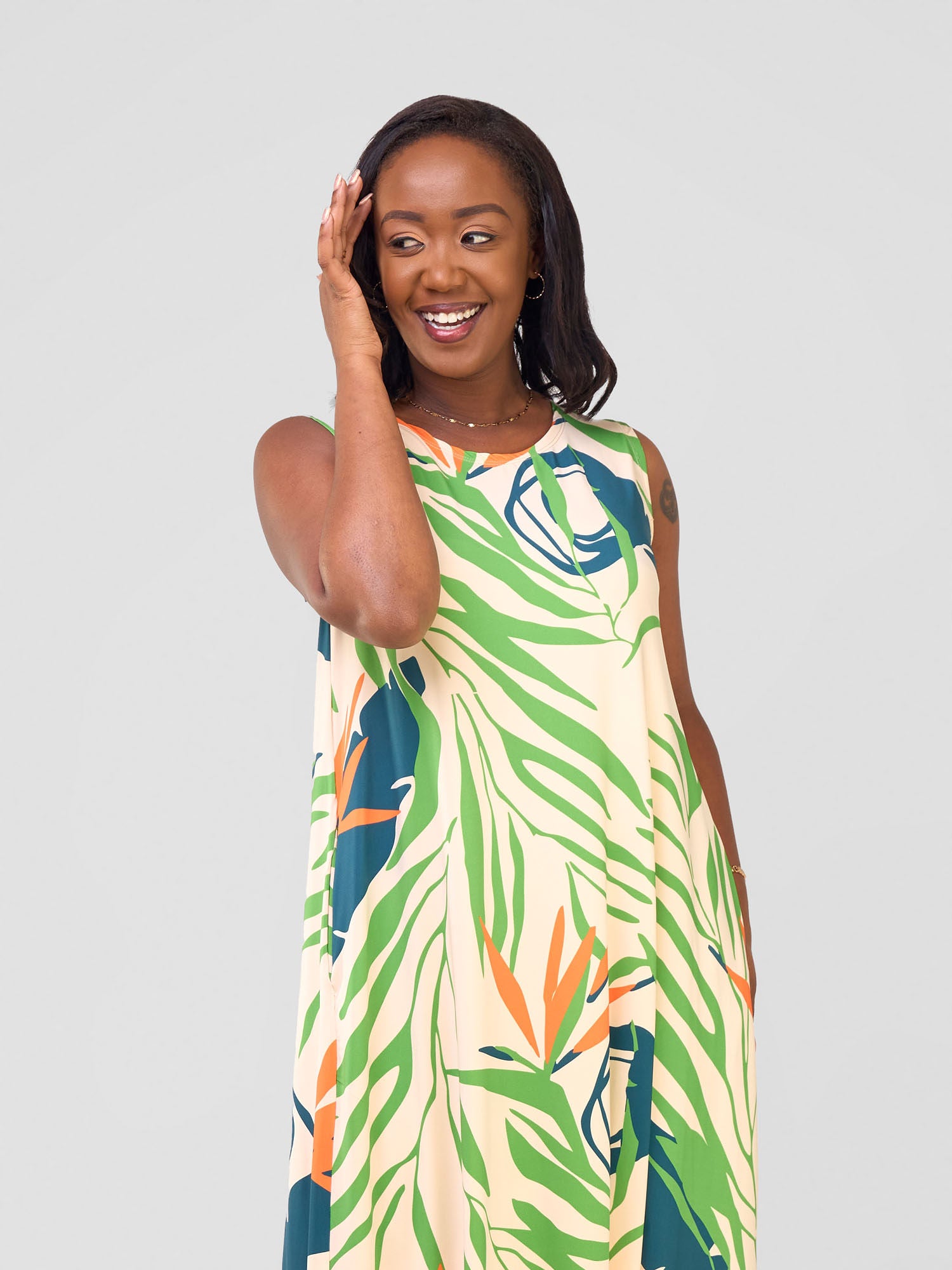 Vivo Lumi Back Pleat Maxi Dress - Green / Orange Deza Print