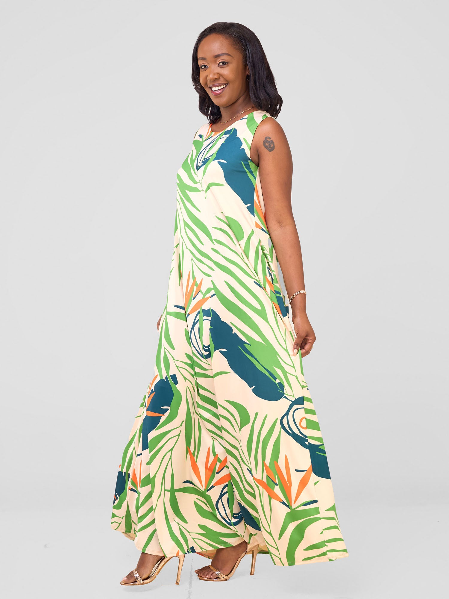 Vivo Lumi Back Pleat Maxi Dress - Green / Orange Deza Print