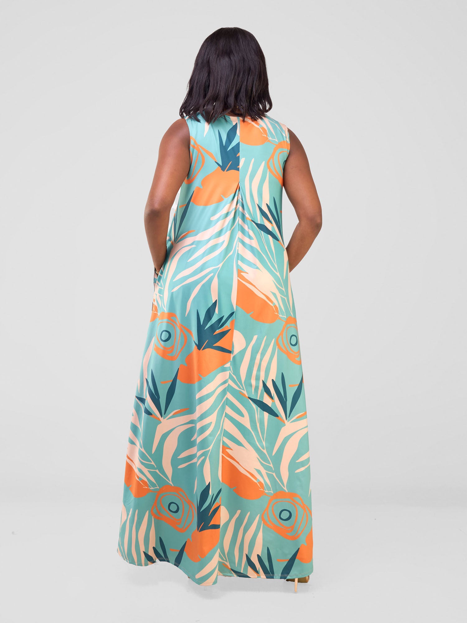 Vivo Lumi Back Pleat Maxi Dress - Orange / Teal Deza Print