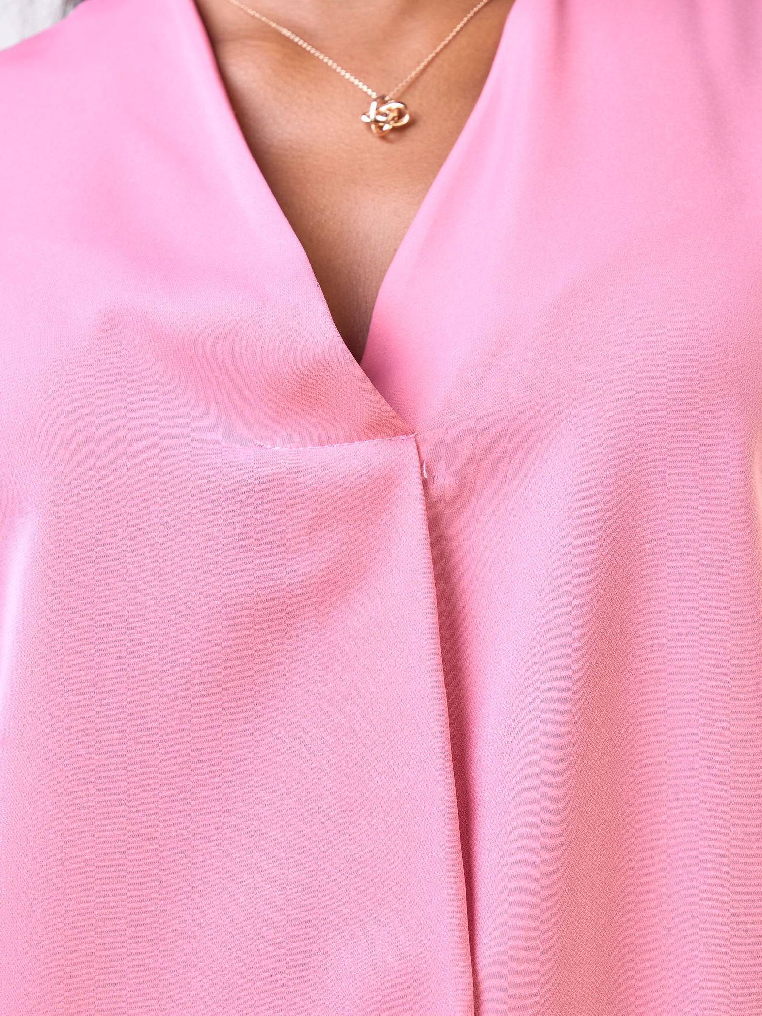 Vivo Dua 3/4 Sleeved V Neck Shirt - Pink