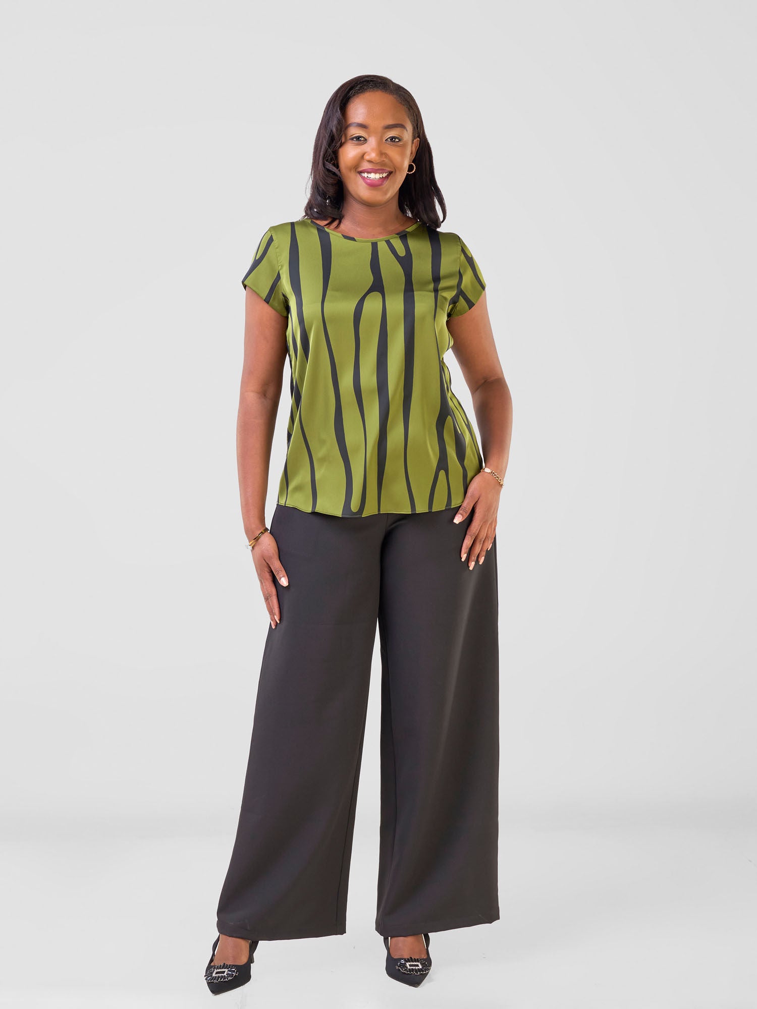 Vivo Basic Satin Cap Sleeve Top - Hunters/ Black Sidi Print