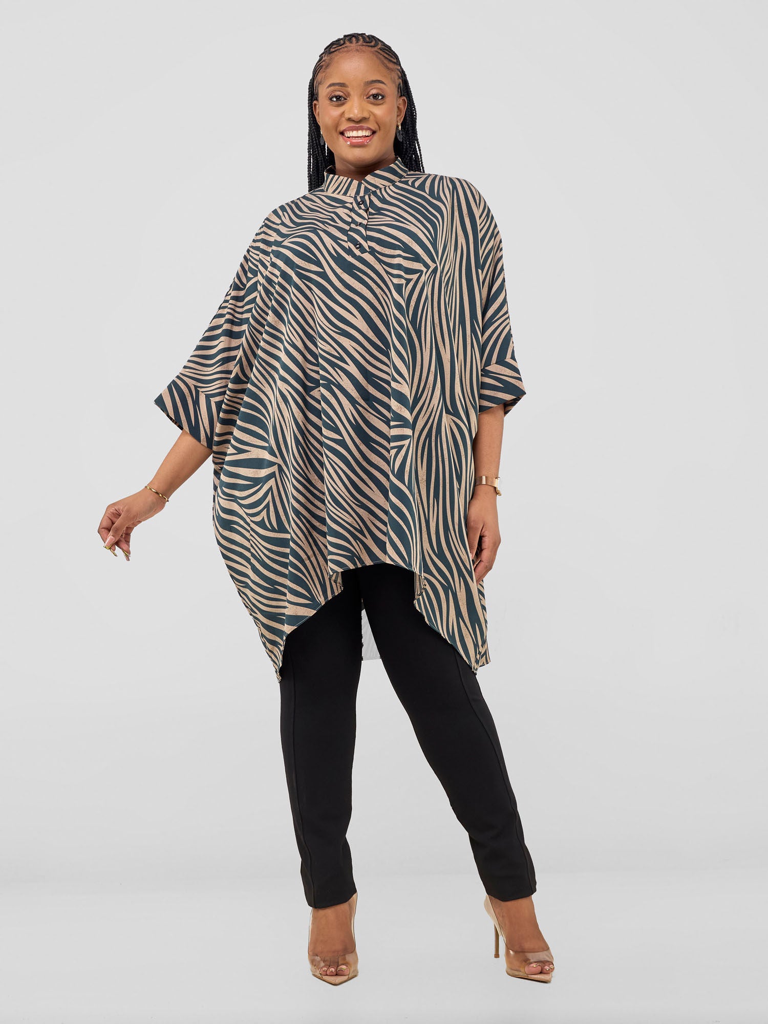 Vivo Mistari 3/4 Sleeve  V - Neck Collared Tunic Top - Taupe / Navy Stripped Print