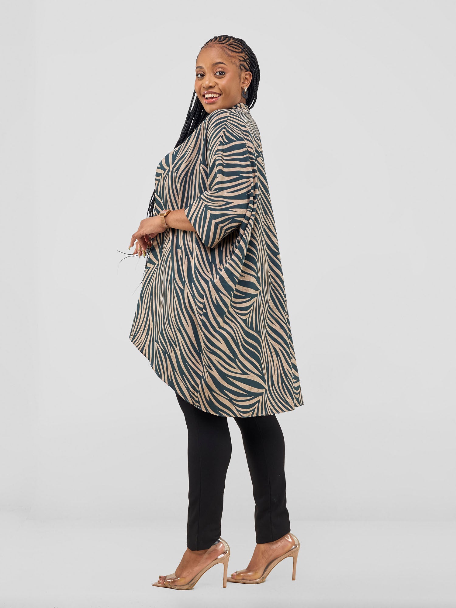 Vivo Mistari 3/4 Sleeve  V - Neck Collared Tunic Top - Taupe / Navy Stripped Print