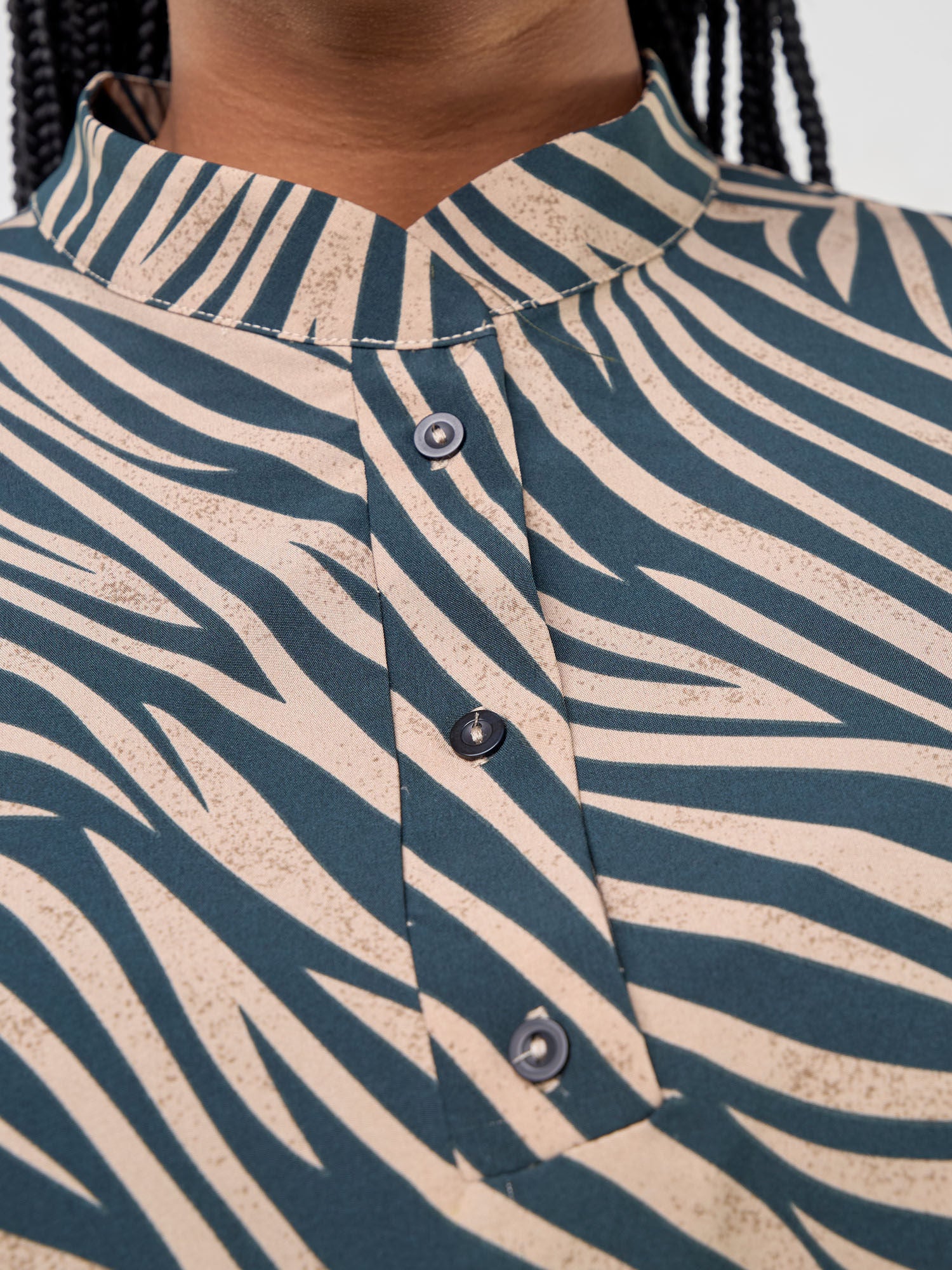 Vivo Mistari 3/4 Sleeve  V - Neck Collared Tunic Top - Taupe / Navy Stripped Print