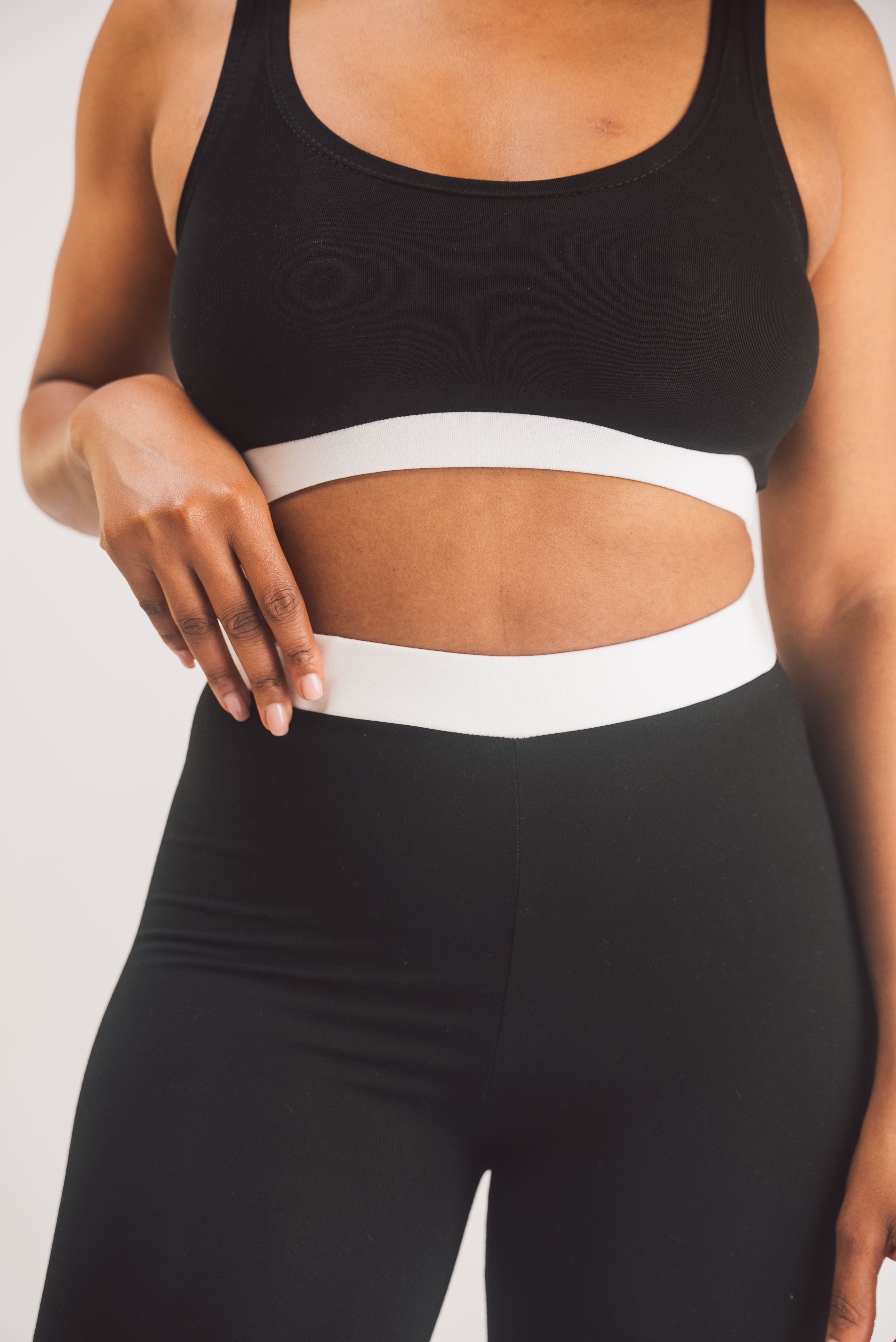 Vivo X This Is Essential Scooped Neck Bralette - Black / White