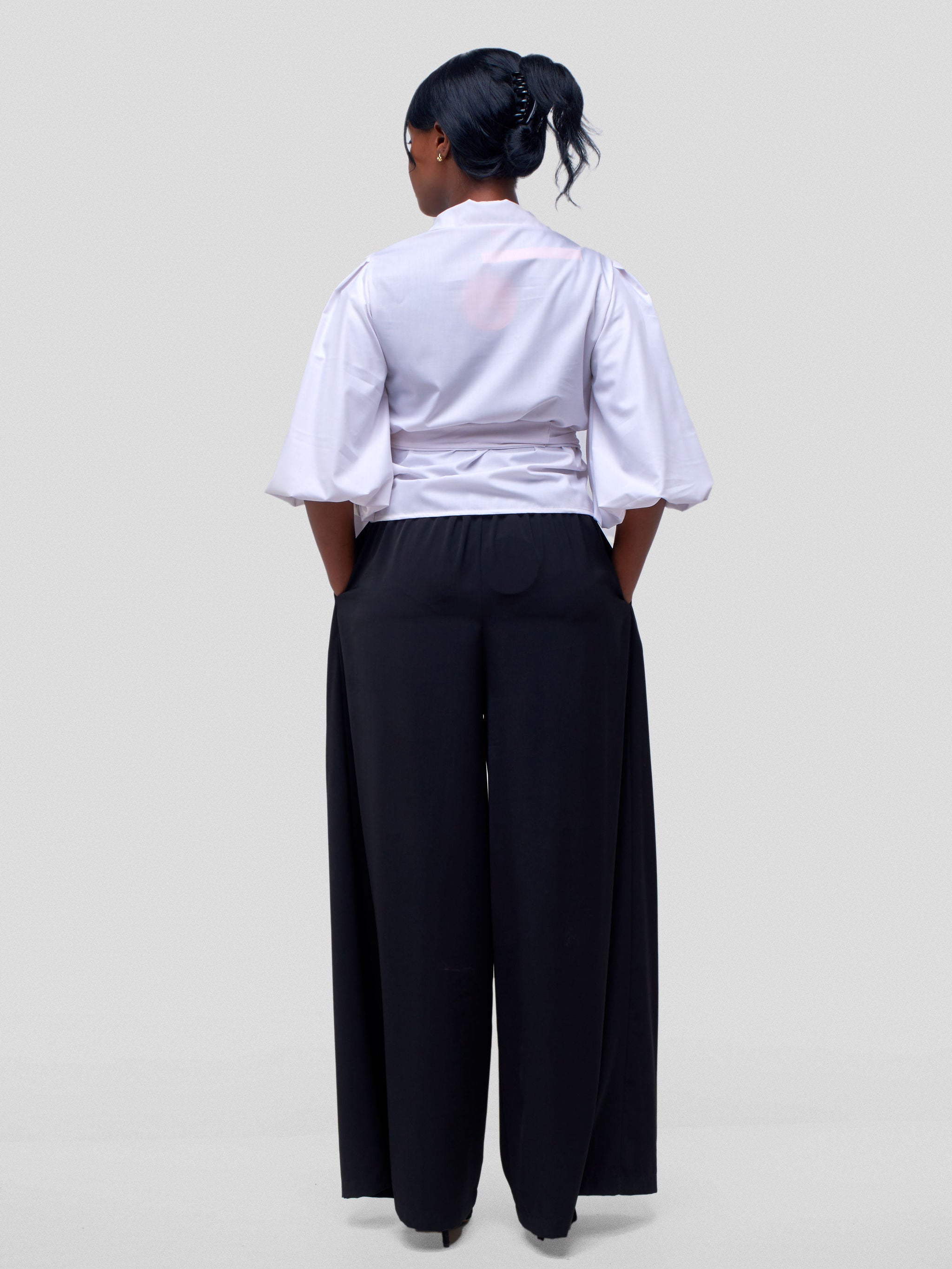 Vivo Ava Bubble Sleeve Wrap Top - White