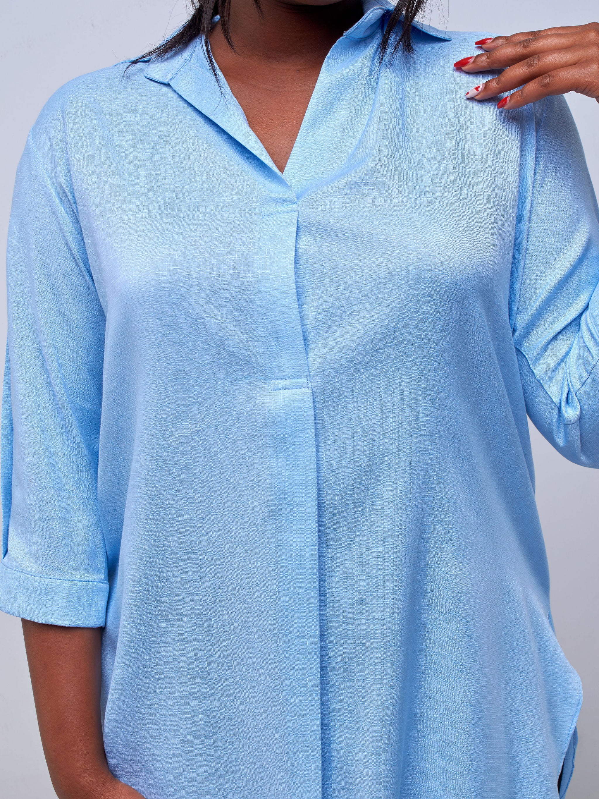 Vivo Ava 3/4 Sleeve Loose Top - Light Blue