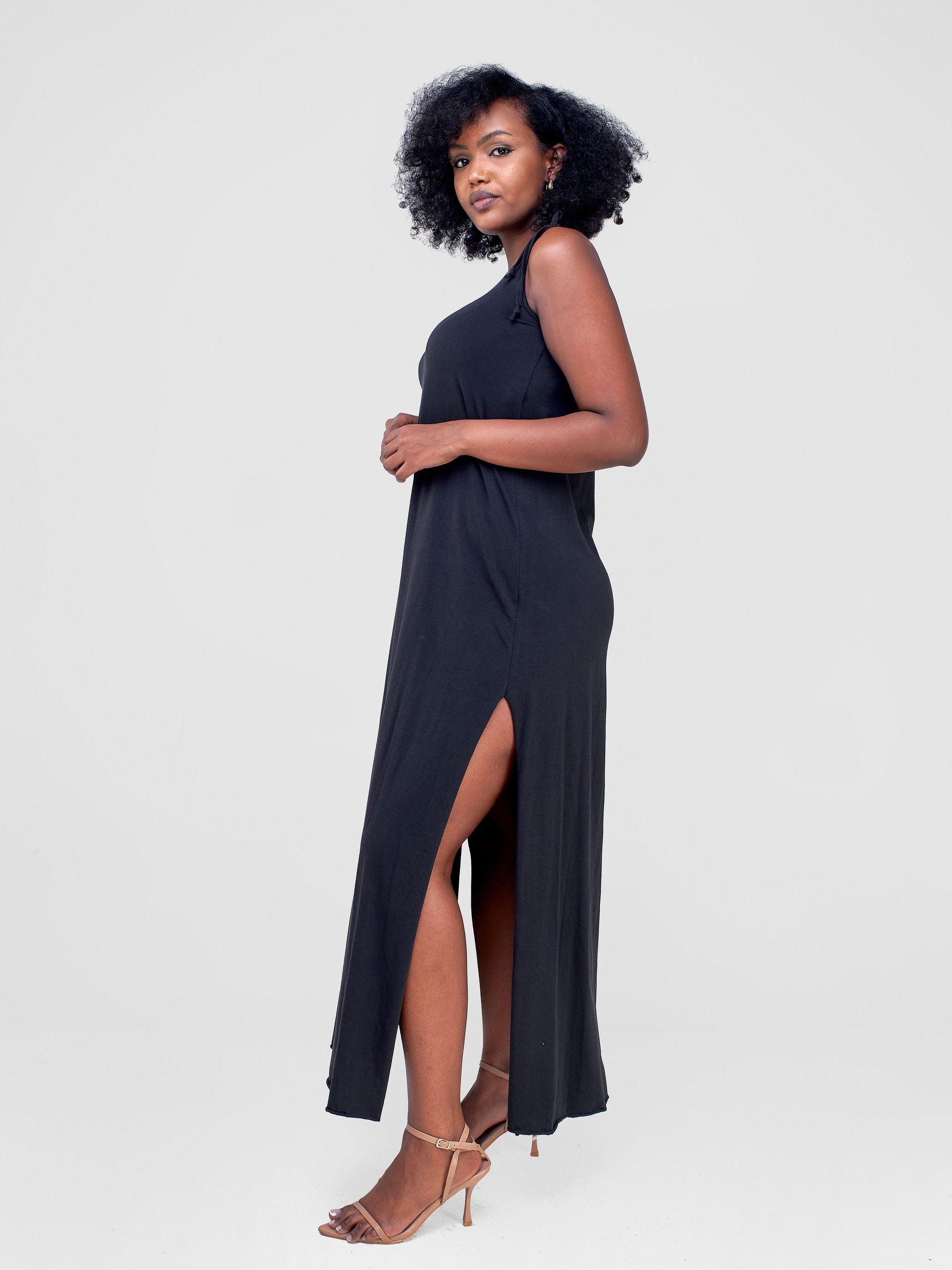 Zoya Chill Strappy Maxi Dress - Black