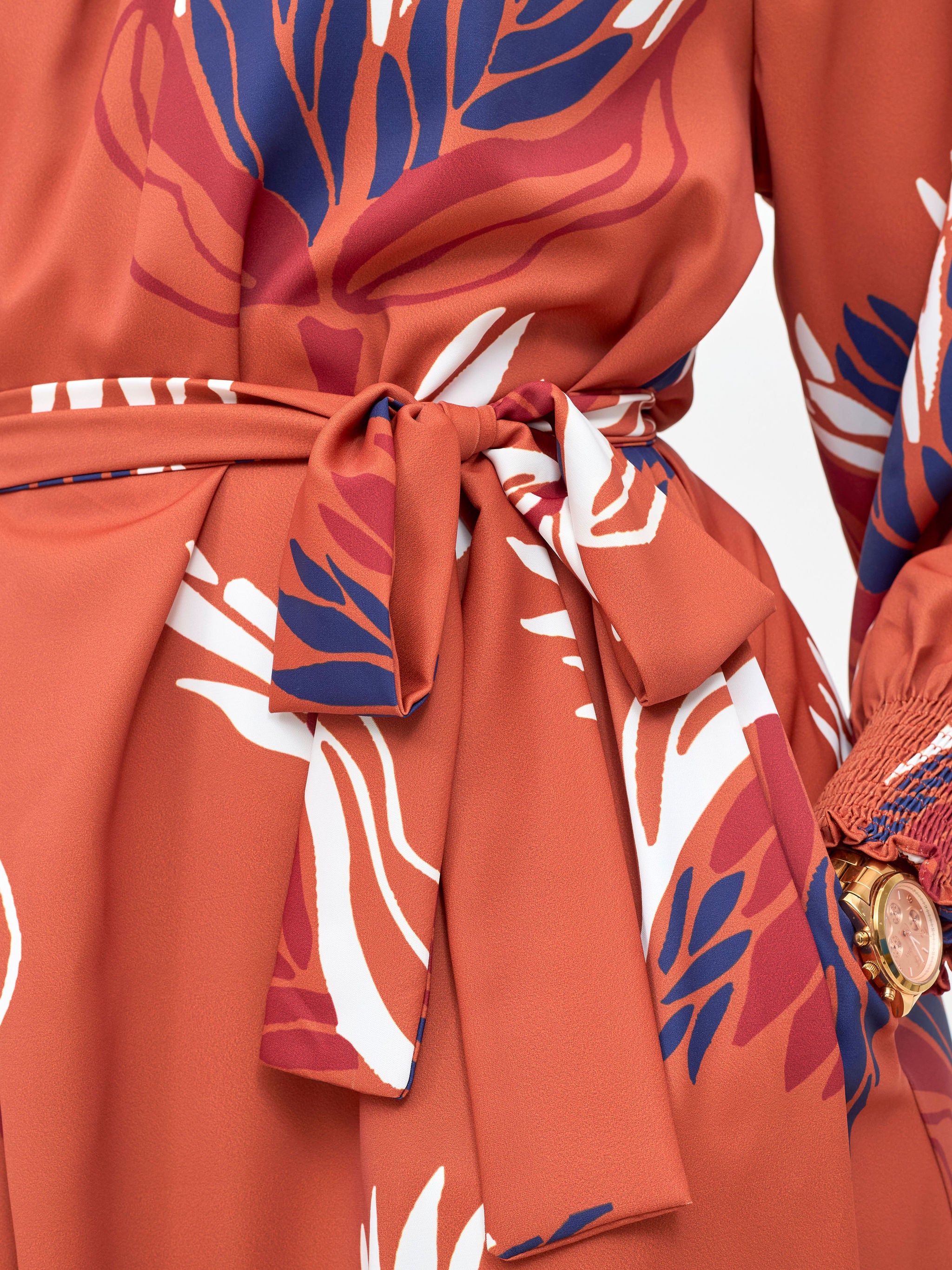 Vivo Ayah Shirred Neck Tent Maxi Dress - Rust / Navy Yana Print