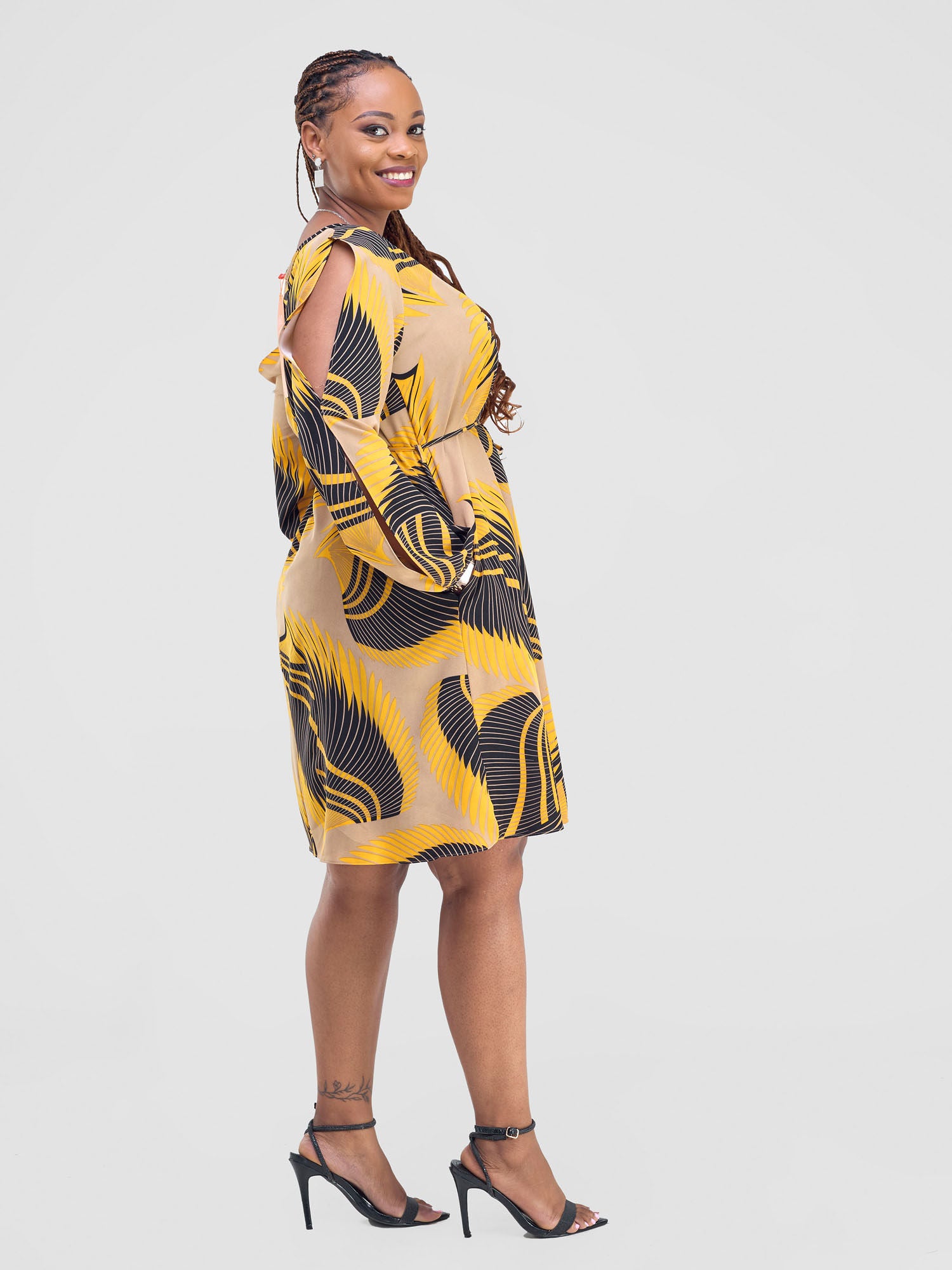 Vivo Tunu Long Slit Sleeve Knee Length Shift Dress - Yellow / Black Kasim Print