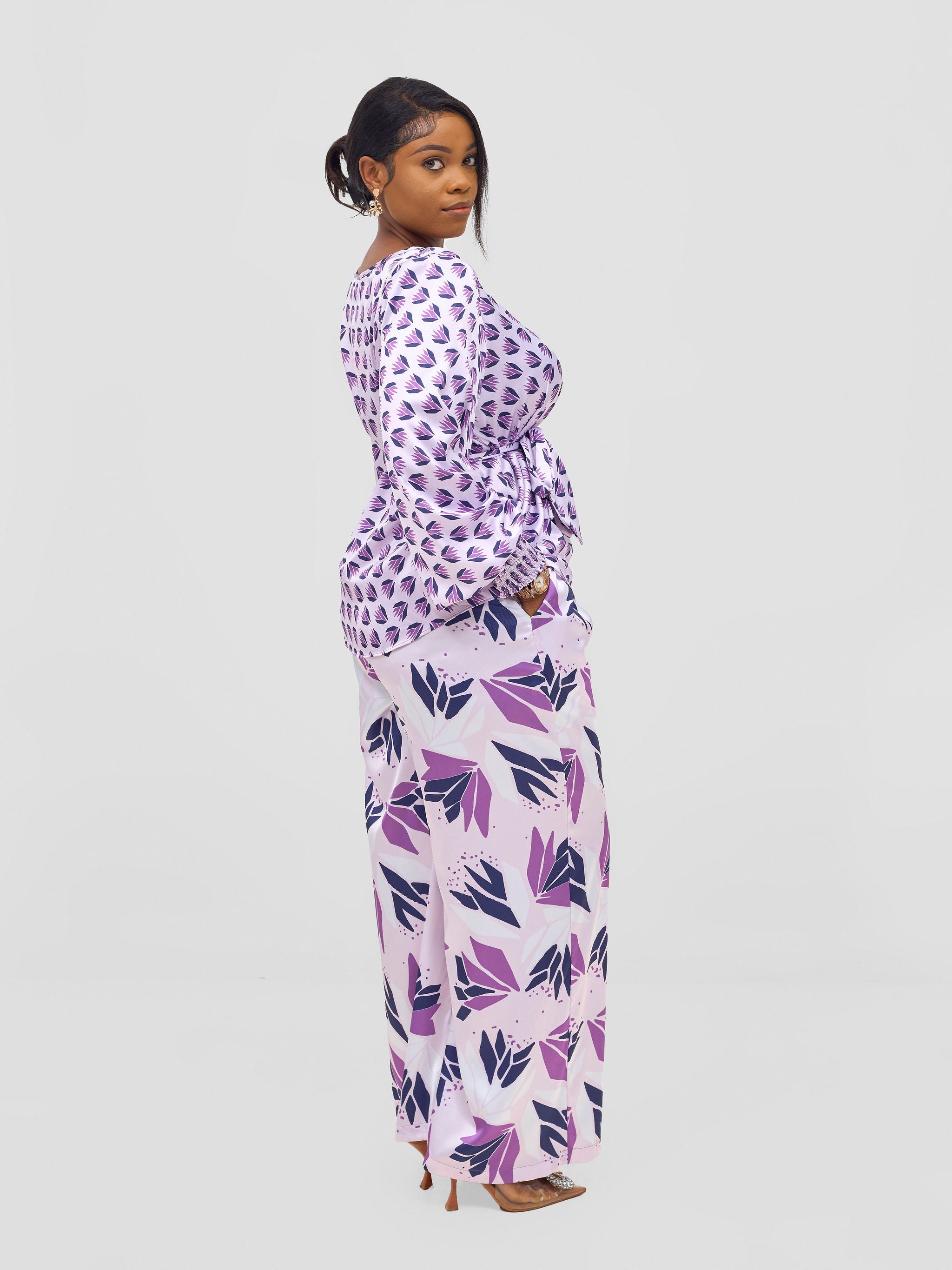 Vivo Ayah Satin Pants - Lilac / Navy Tullu Print
