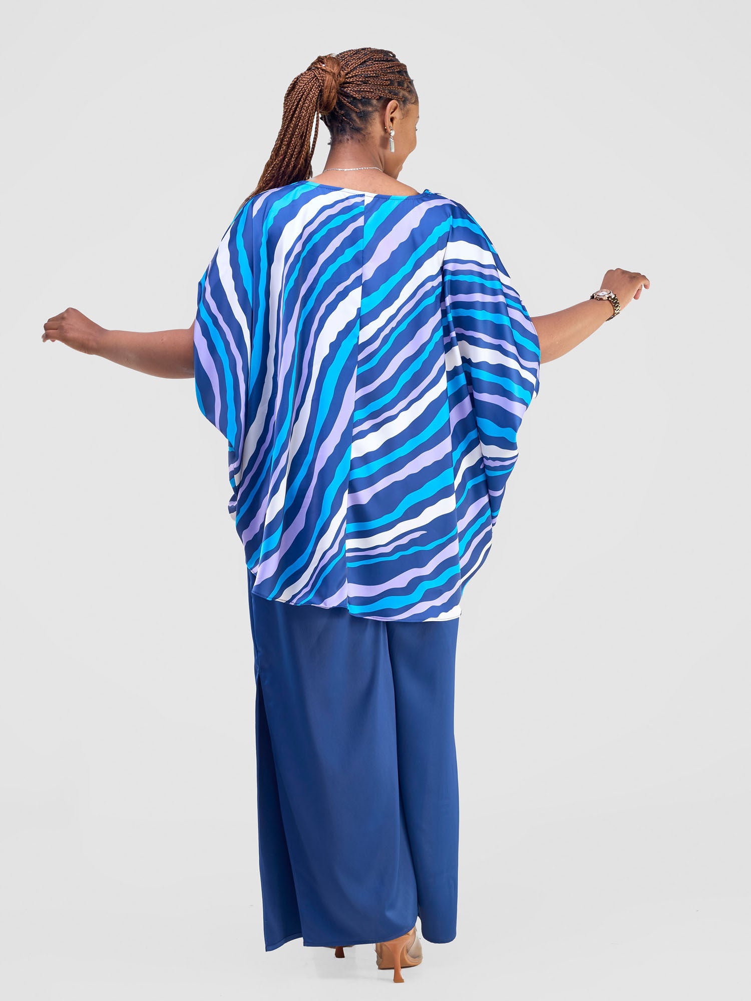 Vivo Amai Hi-Low Top - Navy / Blue  Izza Print