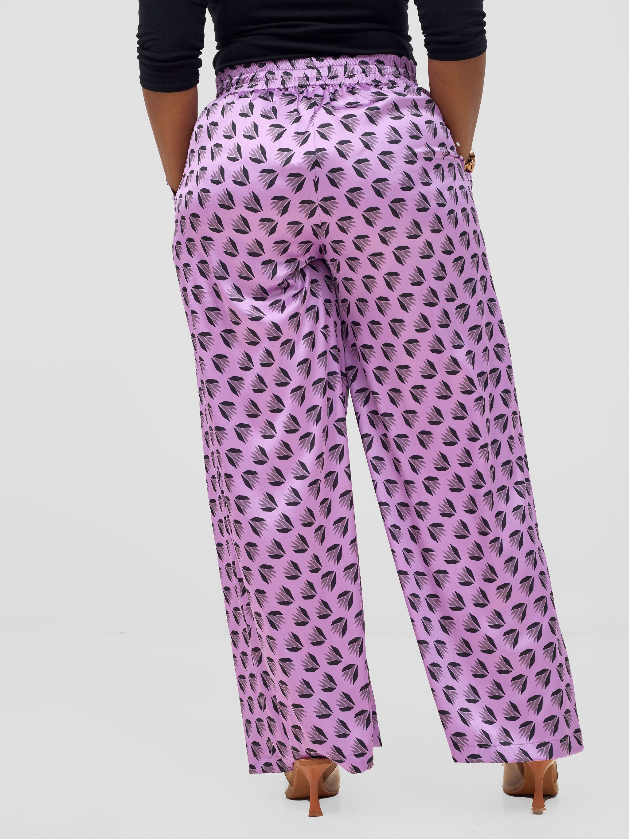 Vivo Ayah Satin Pants - Lilac / Black Ullu Print