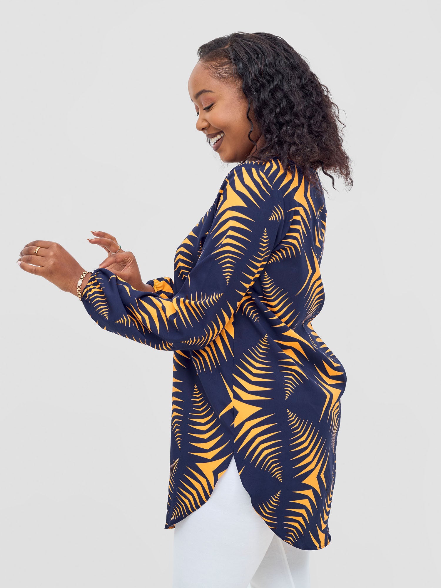 Vivo Basic Tsavo Scalloped Chiffon Top - Navy / Orange Abstract Print