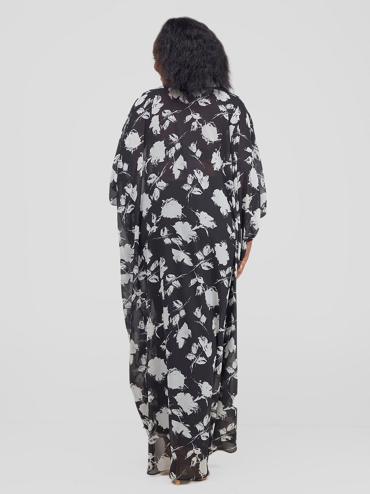 Vivo Muna Oversized Maxi Shirt Dress - Black Abstract Print
