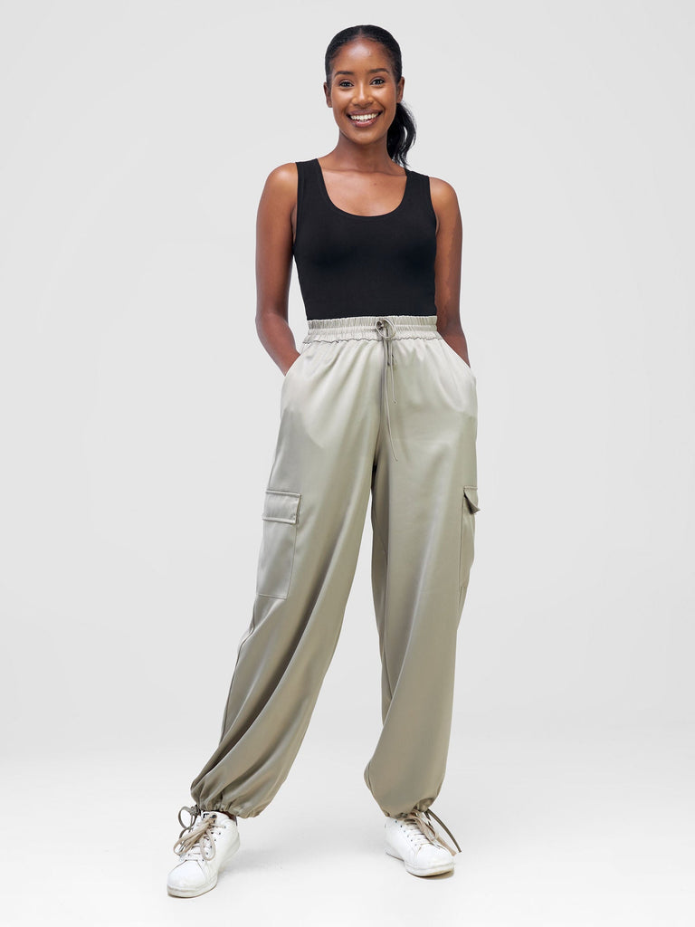 Zoya Luna Cargo Pants - Light Grey