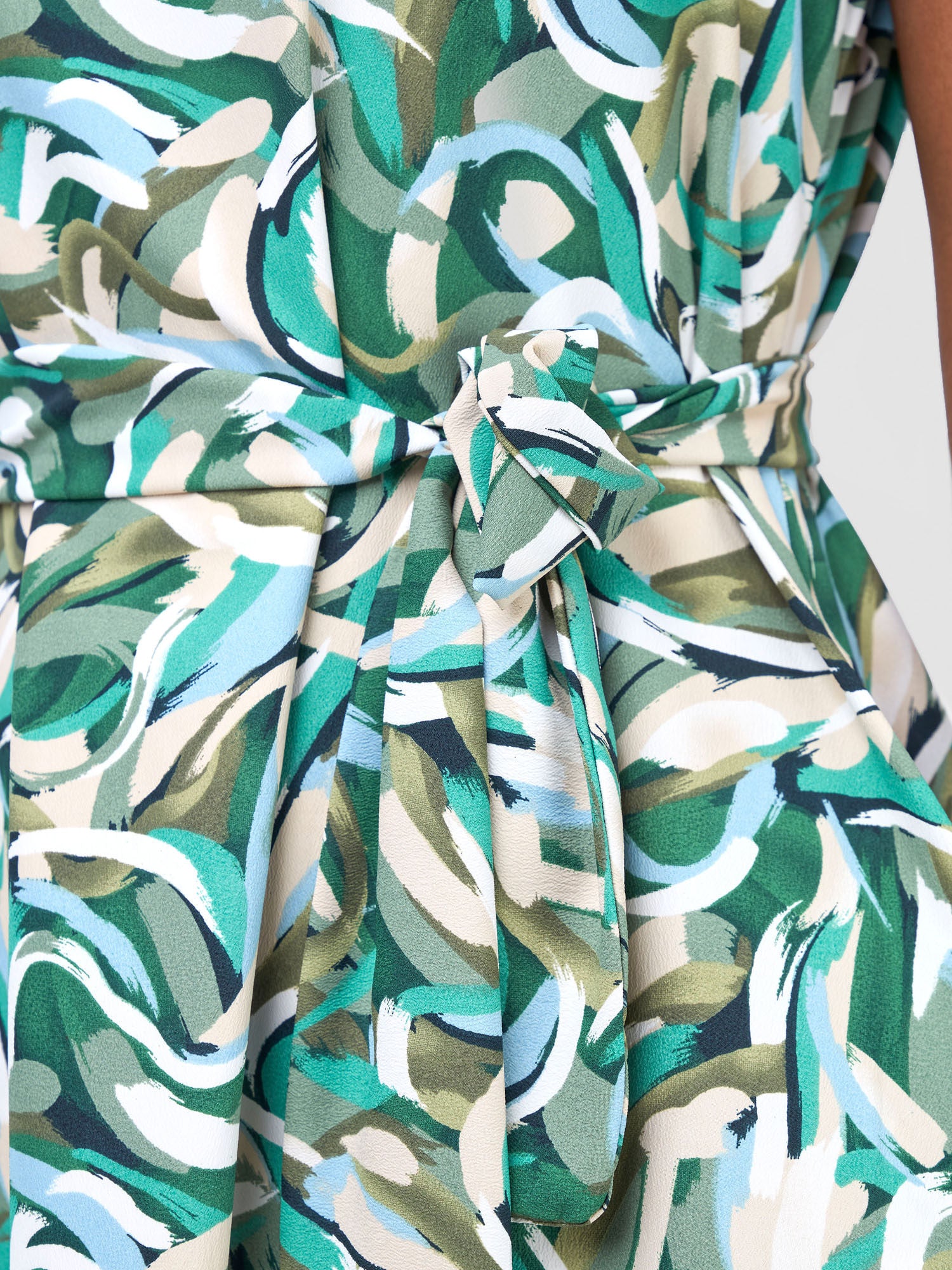 Vivo Basic Cap Sleeve Tent Knee Length Dress - Green / Cream Print