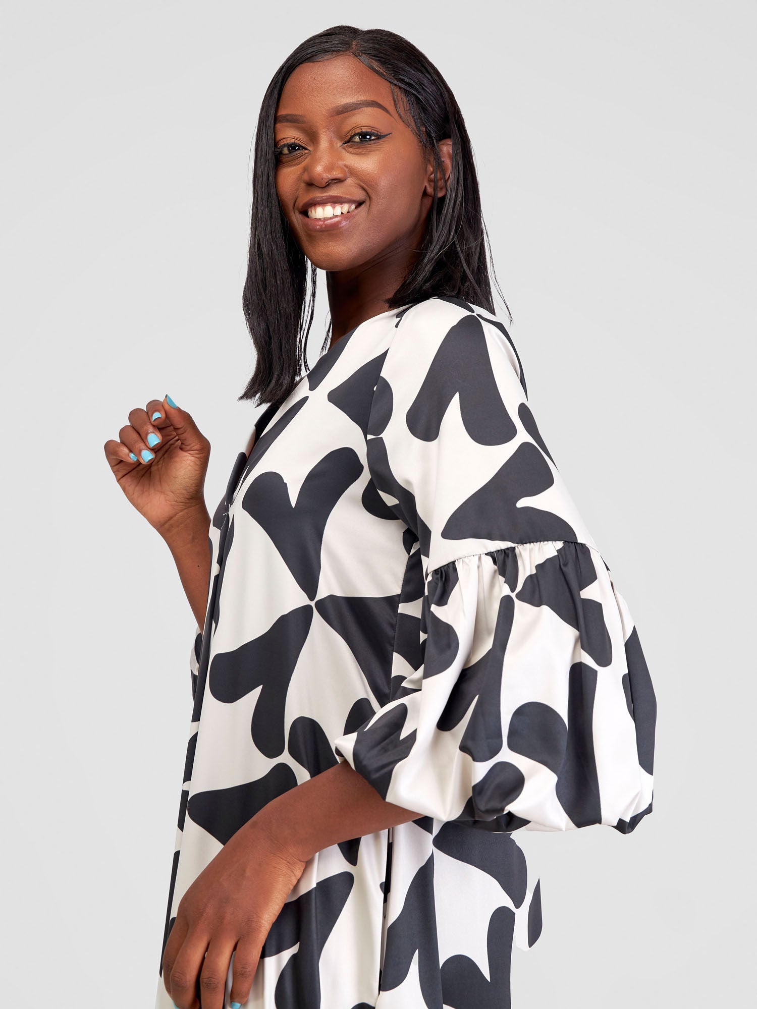 Vivo Hanabi Tent Maxi Dress - White / Black Zawi Print