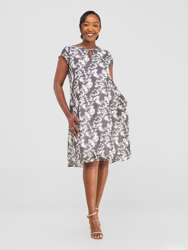 Vivo Sierra Cap Sleeve Tent Chiffon Dress - Cream / Black Print