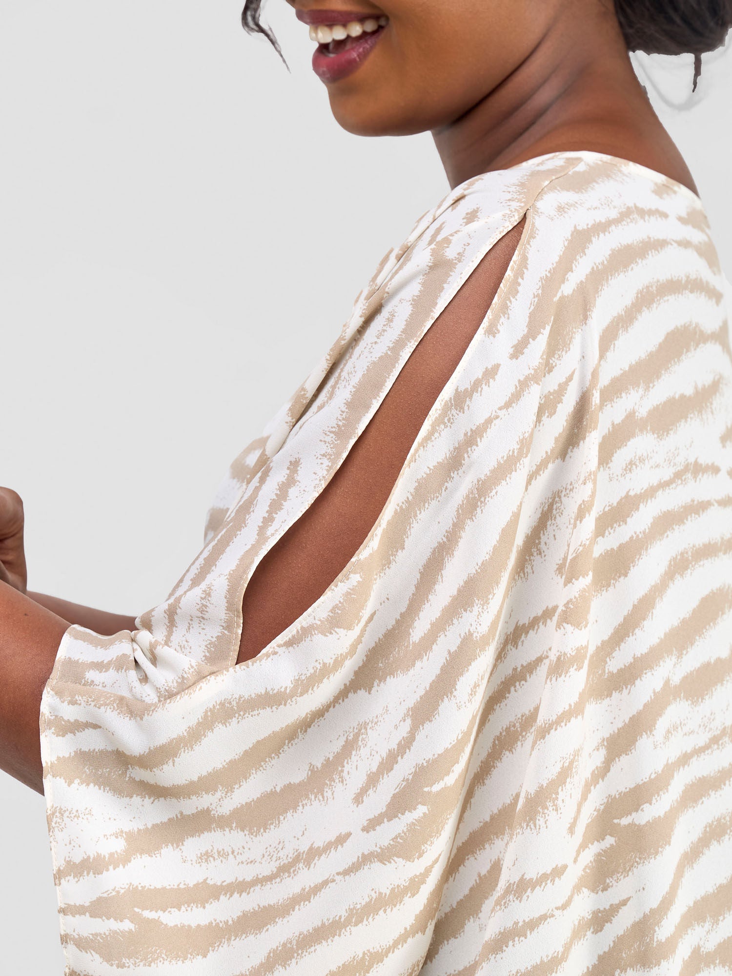 Vivo X Essence High Low Top - Taupe / White Print