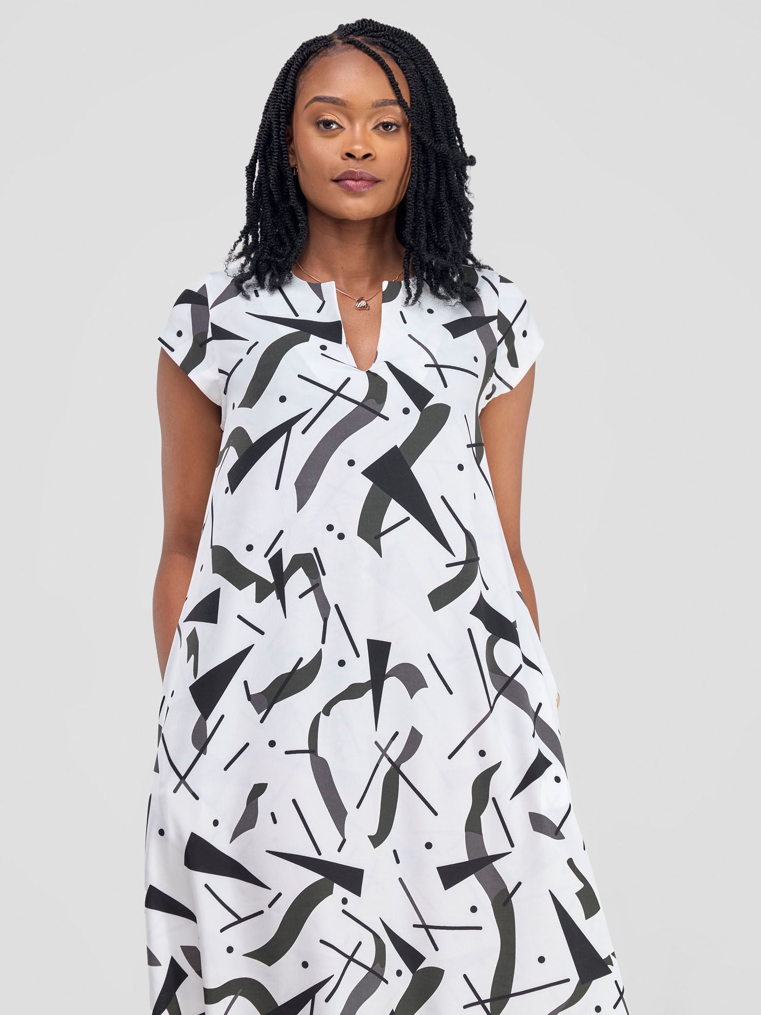 Vivo Zola V Neck Cap Sleeve Maxi Dress -White / Grey Print