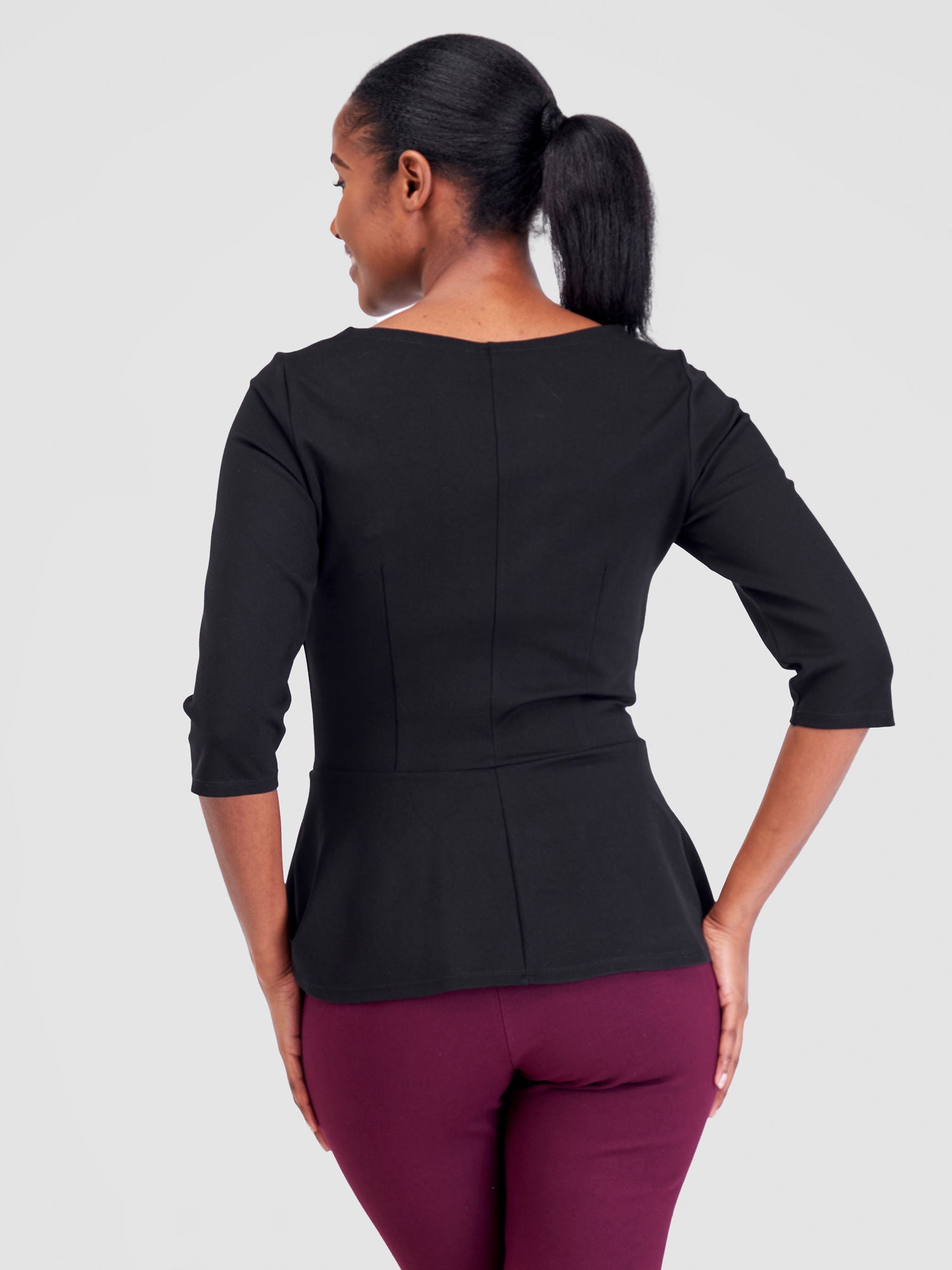 Vivo Azawi 3/4 Sleeve Top - Black