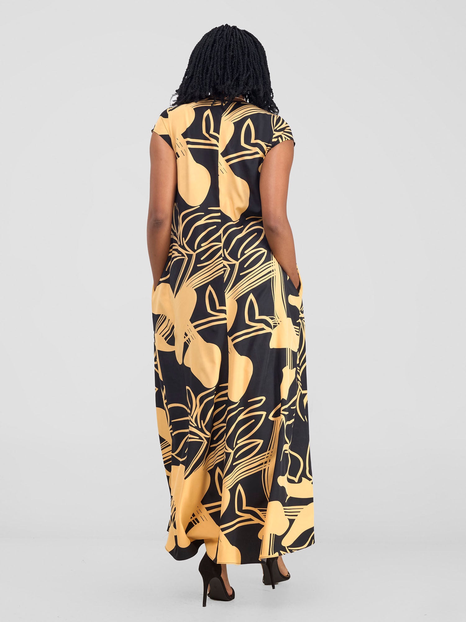 Vivo Zola V Neck Cap Sleeve Maxi Dress -Black / Yellow Print