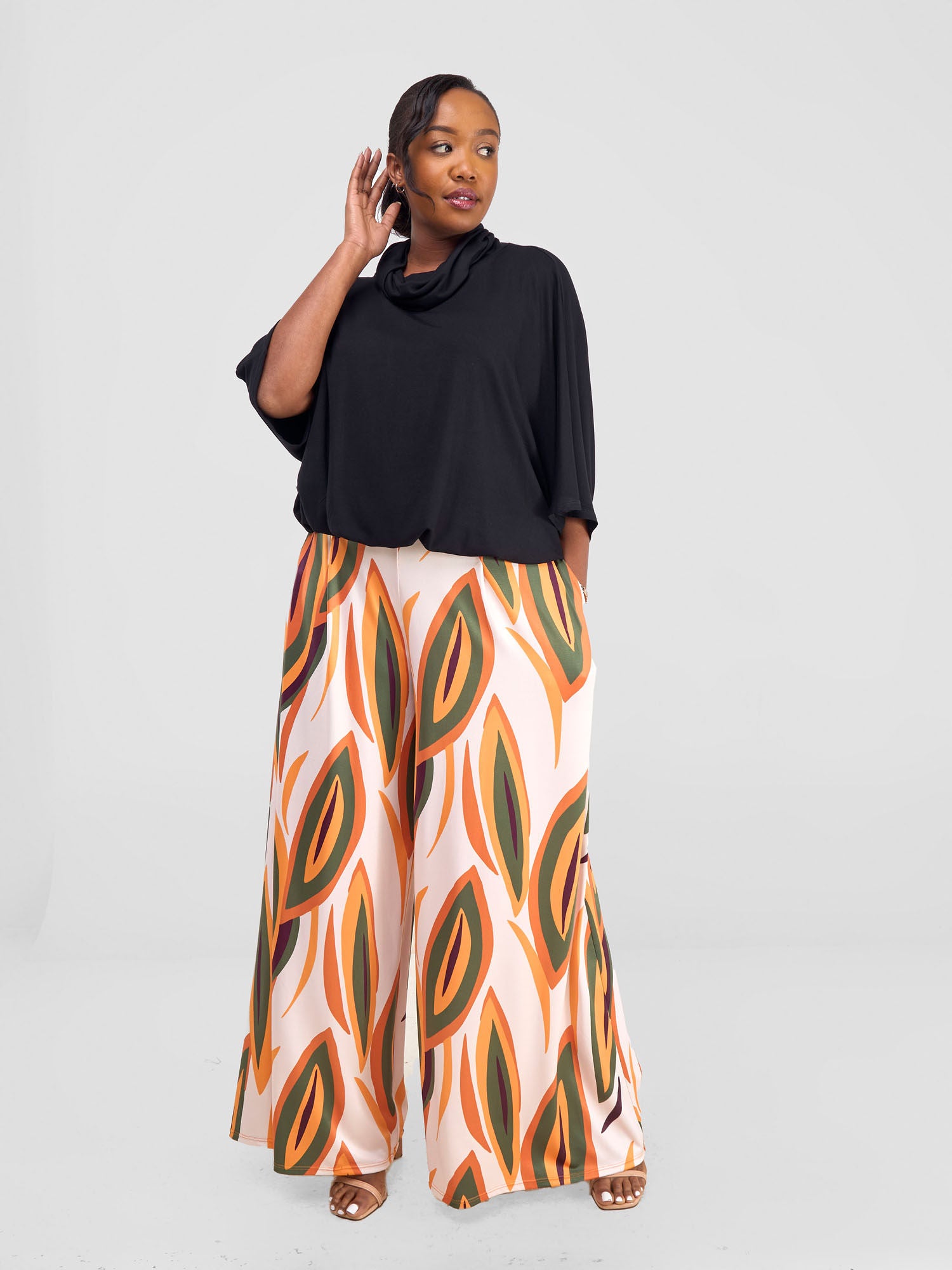 Vivo Kala Gathered Poncho Top - Black