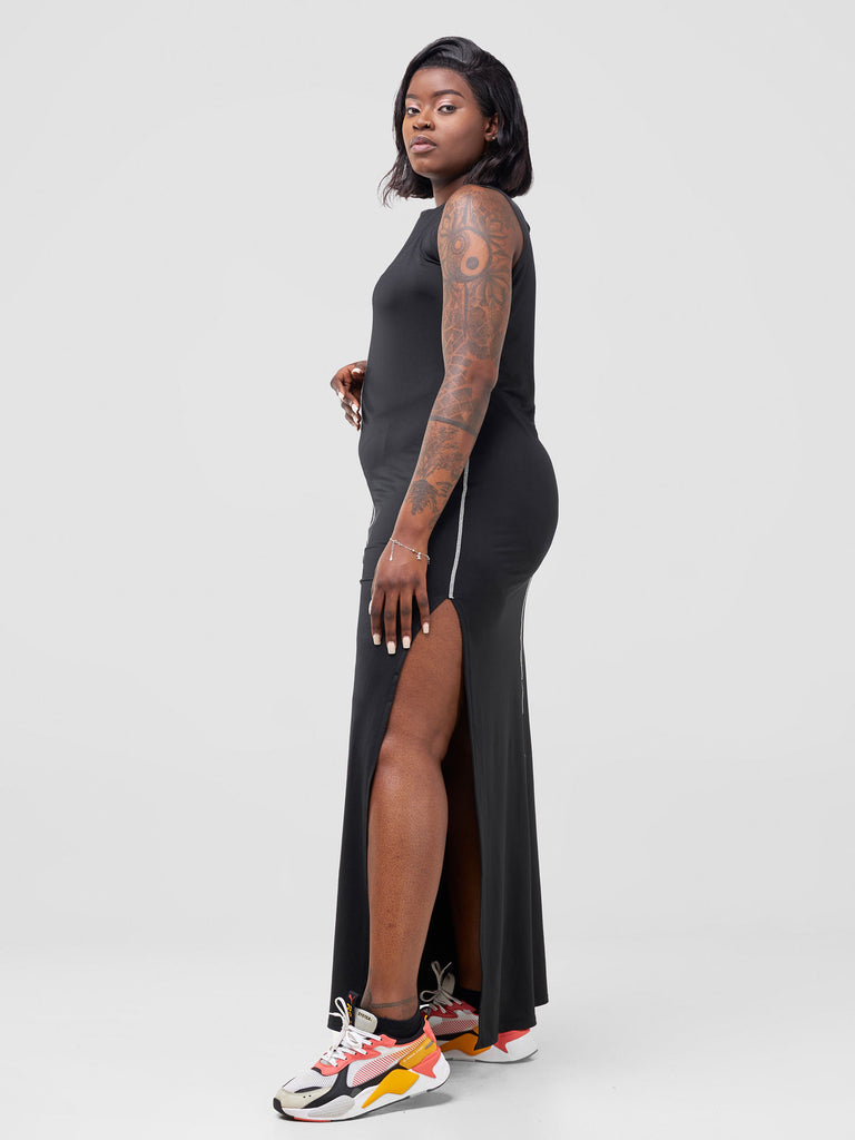 Zoya  Taani Maxi Dress - Black