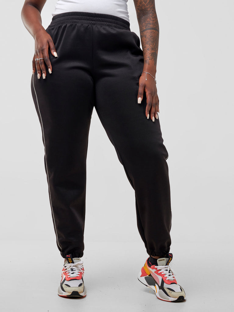 Zoya Taani Easy Fit Joggers - Black