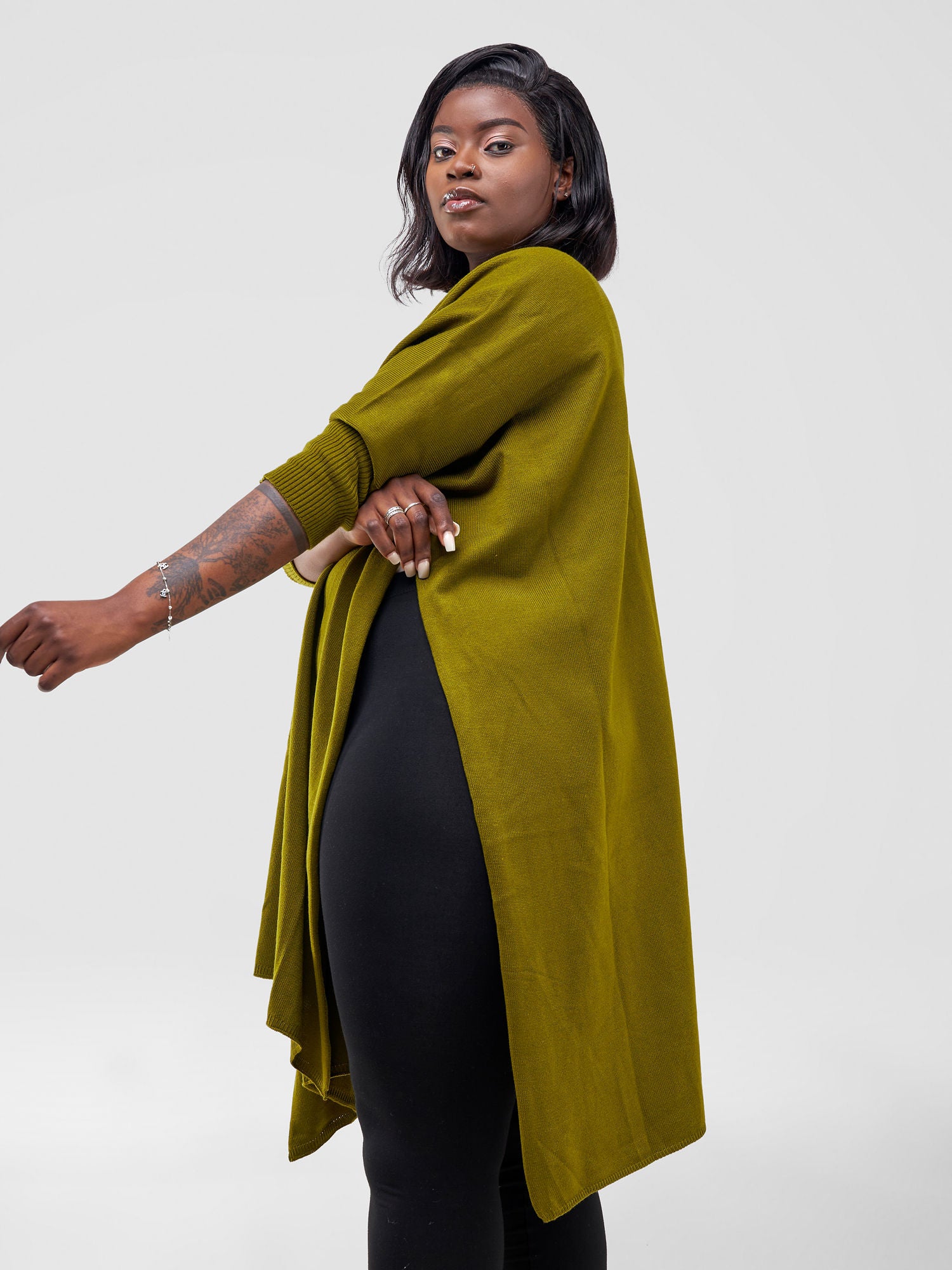 Vivo Cuffed Wrap Poncho - Olive