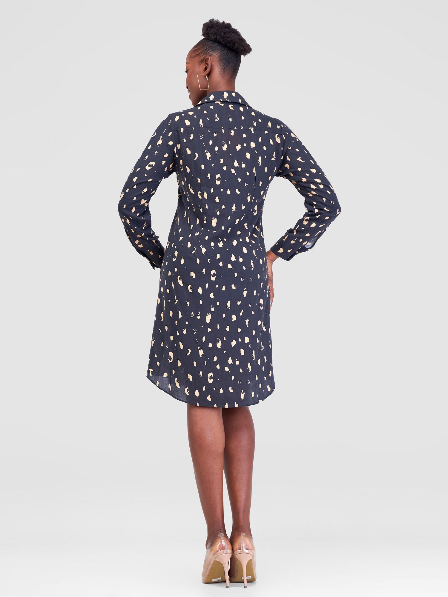 Vivo Yumi Long Sleeve Shirt Dress - Black / Taupe Print