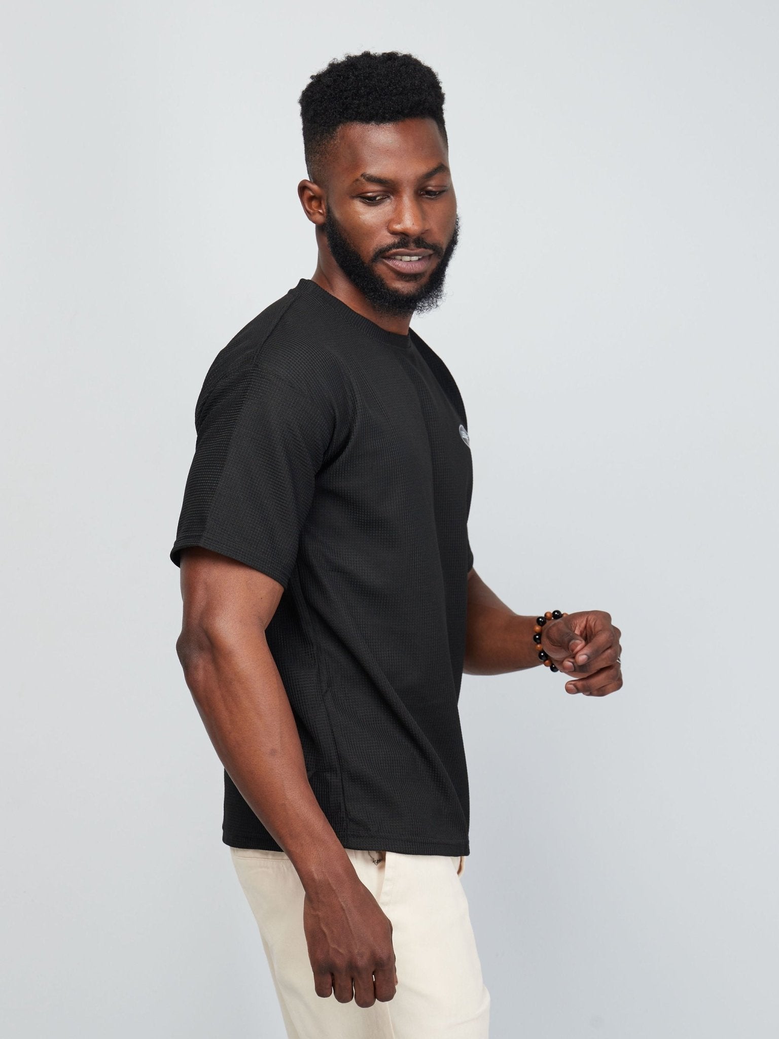 Zetu Men's Textured T-Shirt - Black - Shopzetu