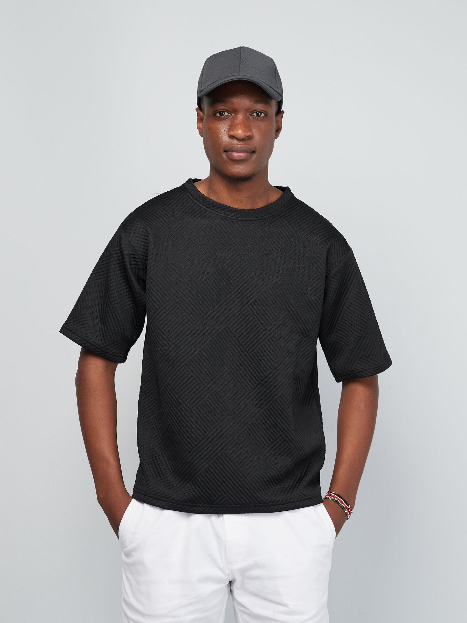 Zetu Men's Diagonal Line Textured T-Shirt - Black - Shopzetu