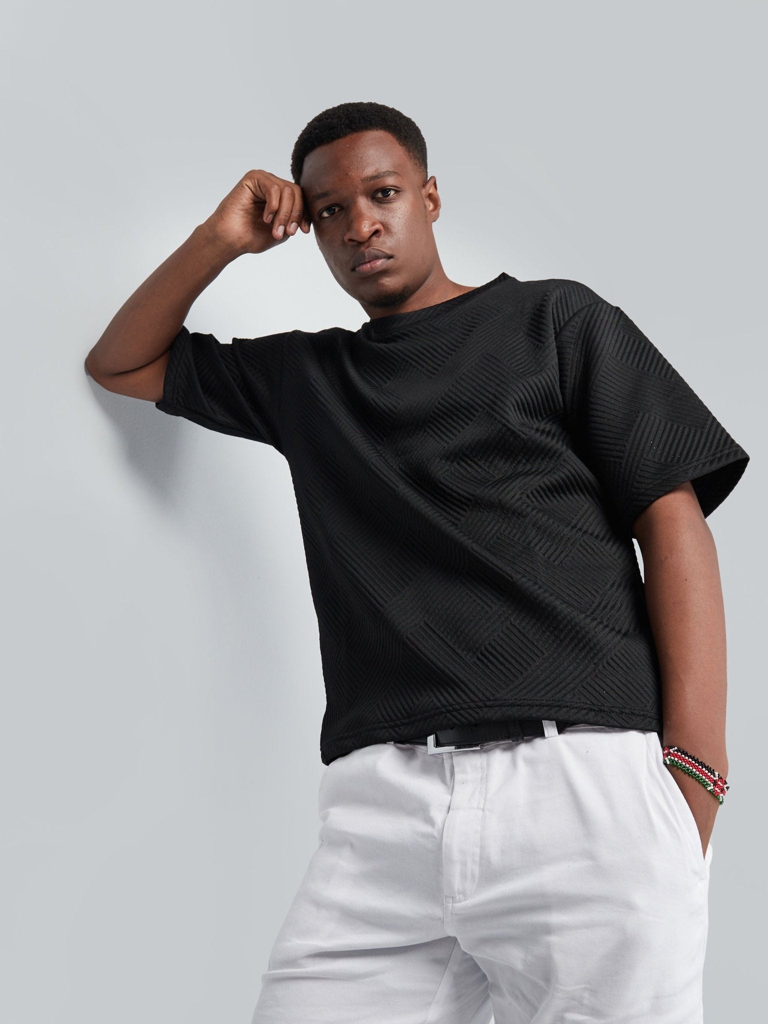Zetu Men's Diagonal Line Textured T-Shirt - Black - Shopzetu