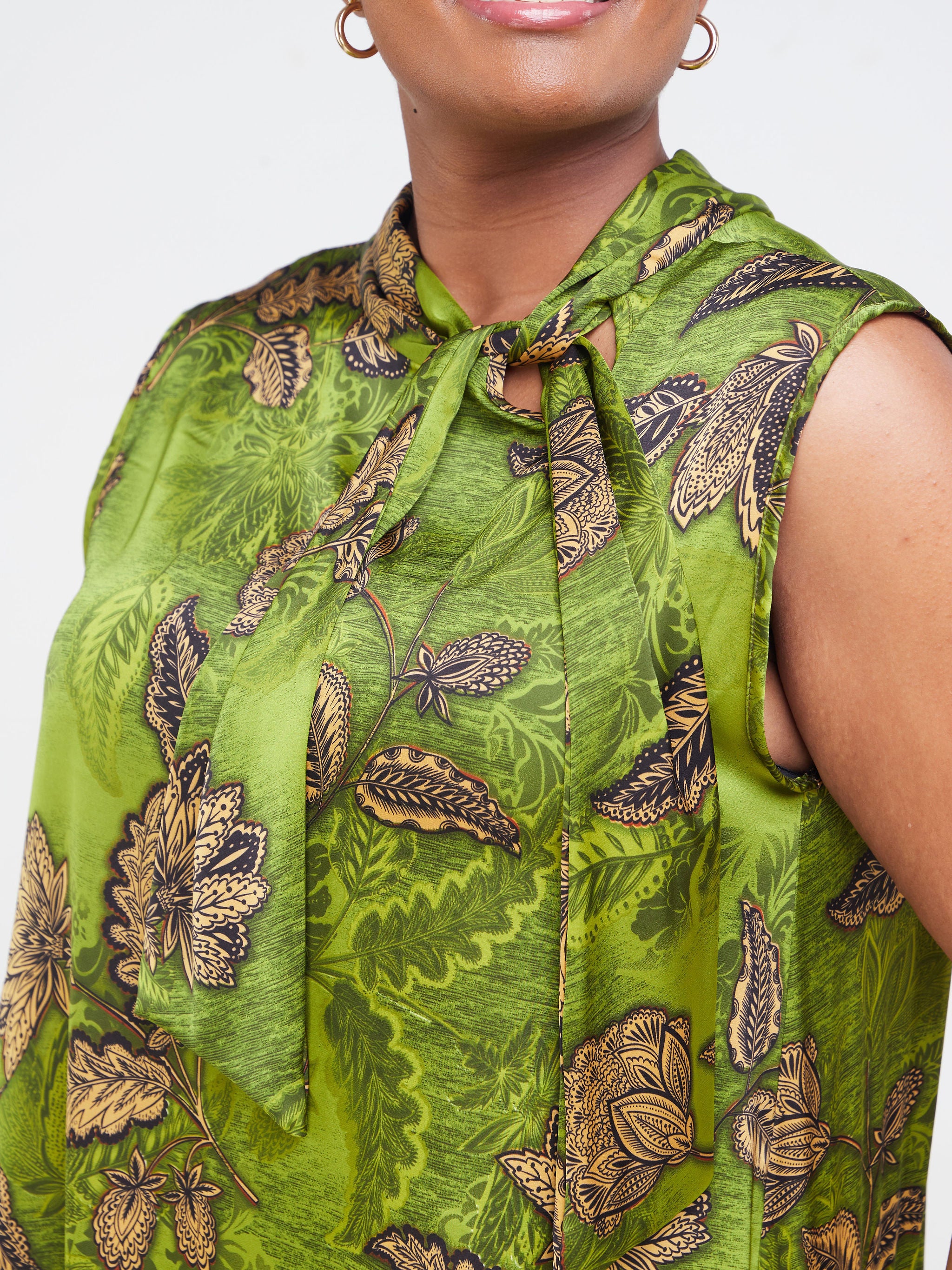 Vivo Bissa High Low Sleeveless Top - Green / Taupe Floral Print