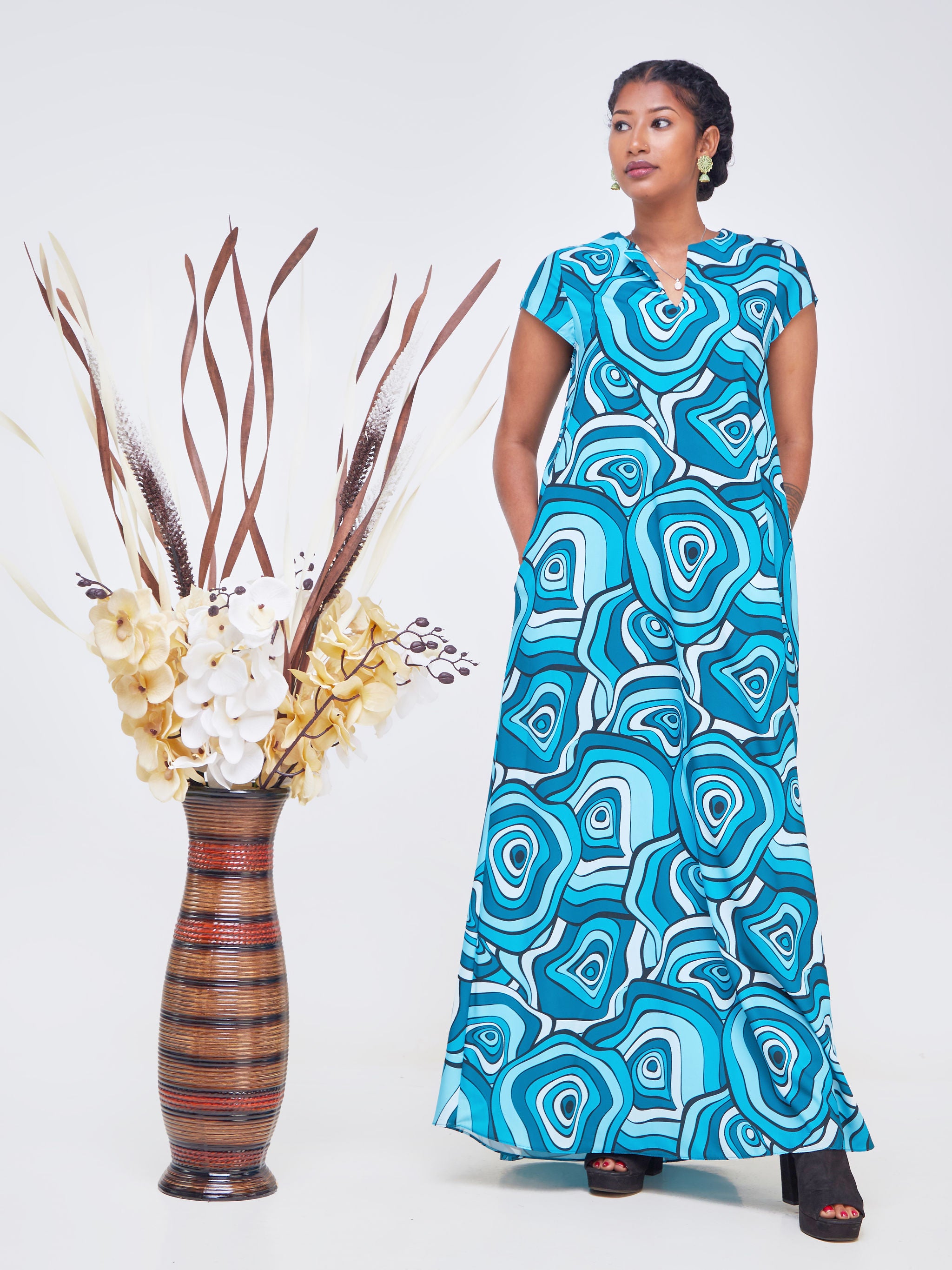 Vivo Zola V Neck Cap Sleeve Maxi - Teal / Black Floral Print