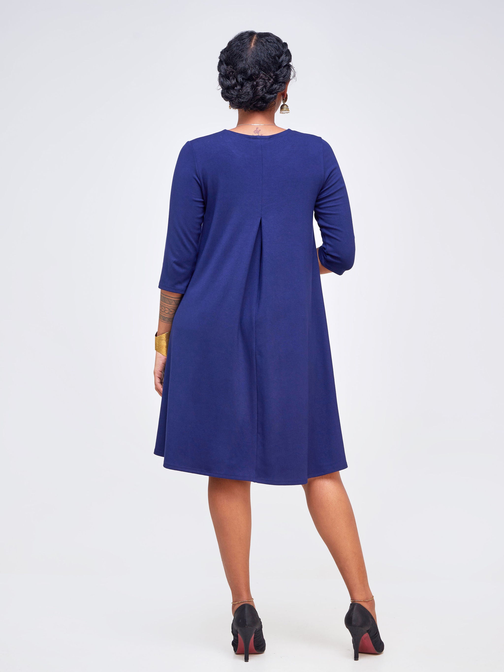 Vivo Basic Julia 3/4 Sleeve  Back Pleat Knee Length Dress - Navy Blue