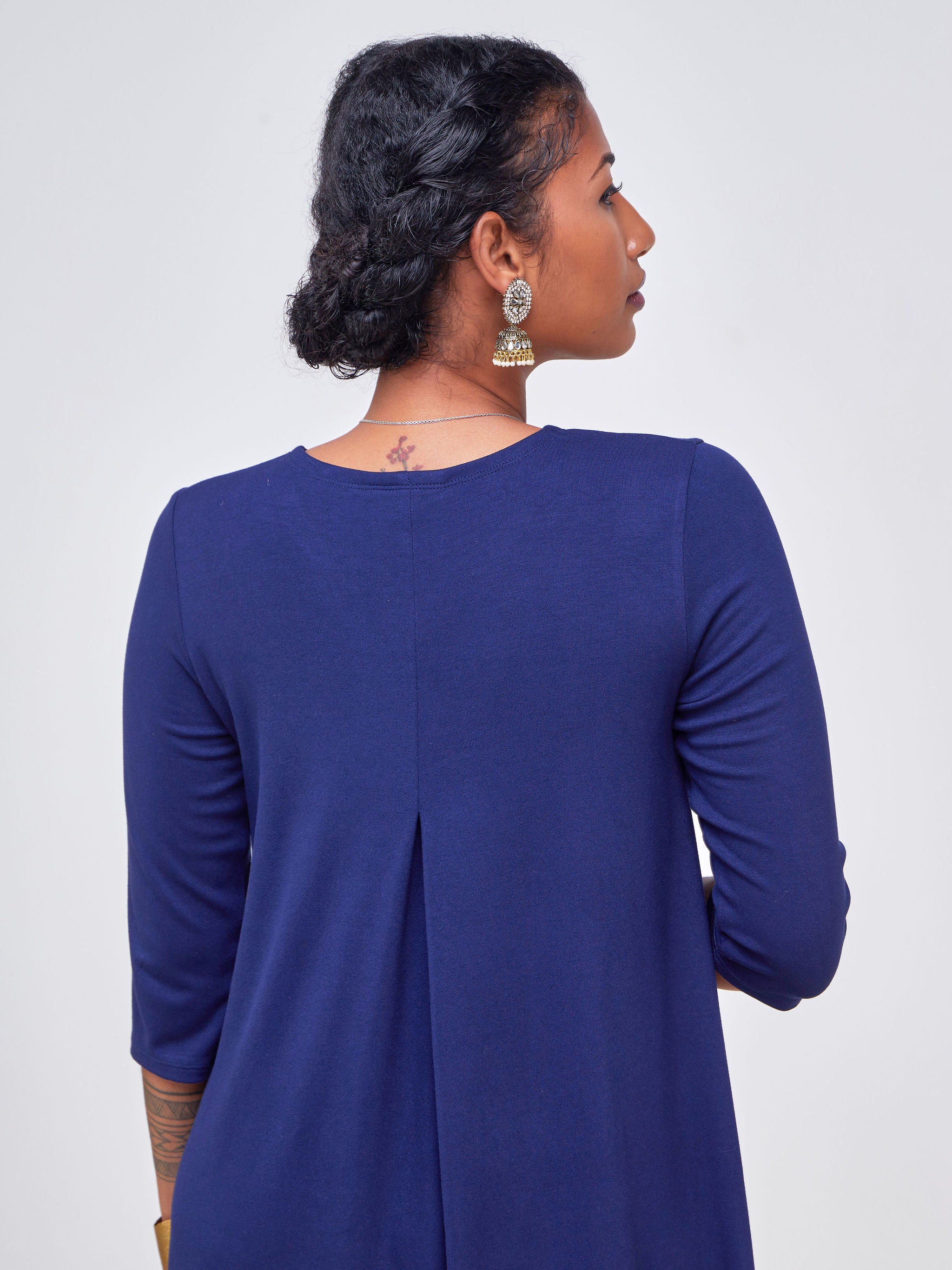 Vivo Basic Julia 3/4 Sleeve  Back Pleat Knee Length Dress - Navy Blue