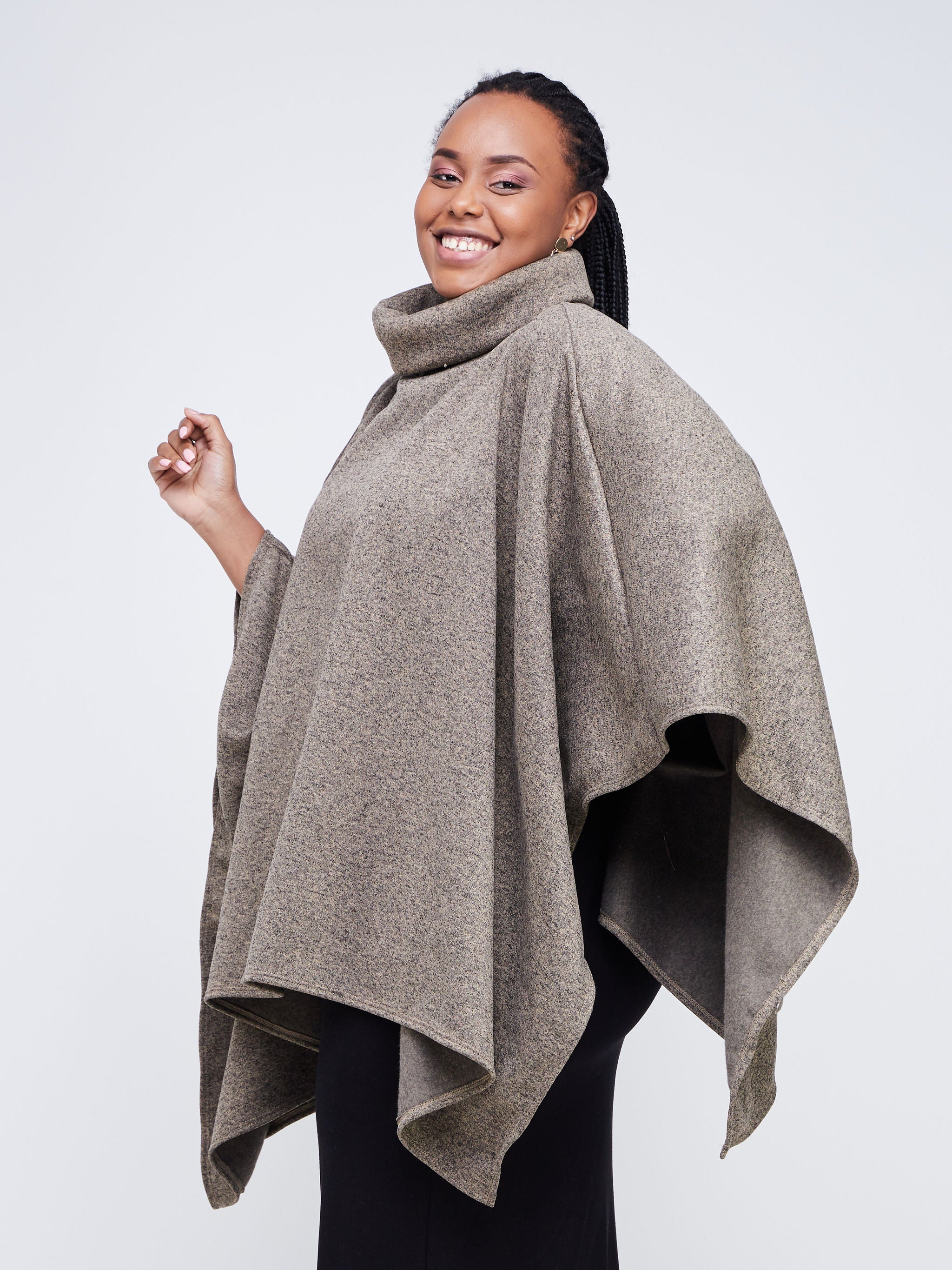 Vivo Basic Turtleneck Poncho - Brown