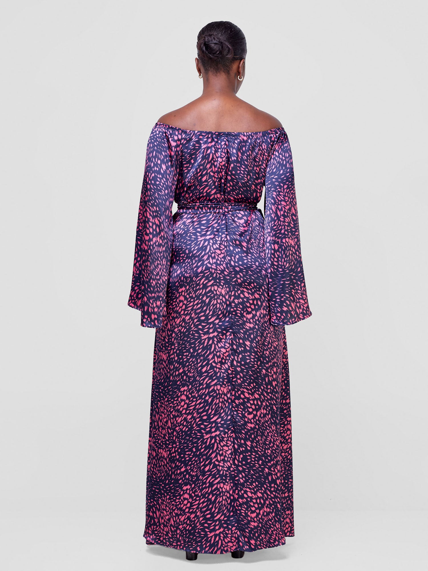 Vivo Sanali Off - Shoulder Maxi Dress - Navy / Pink Print