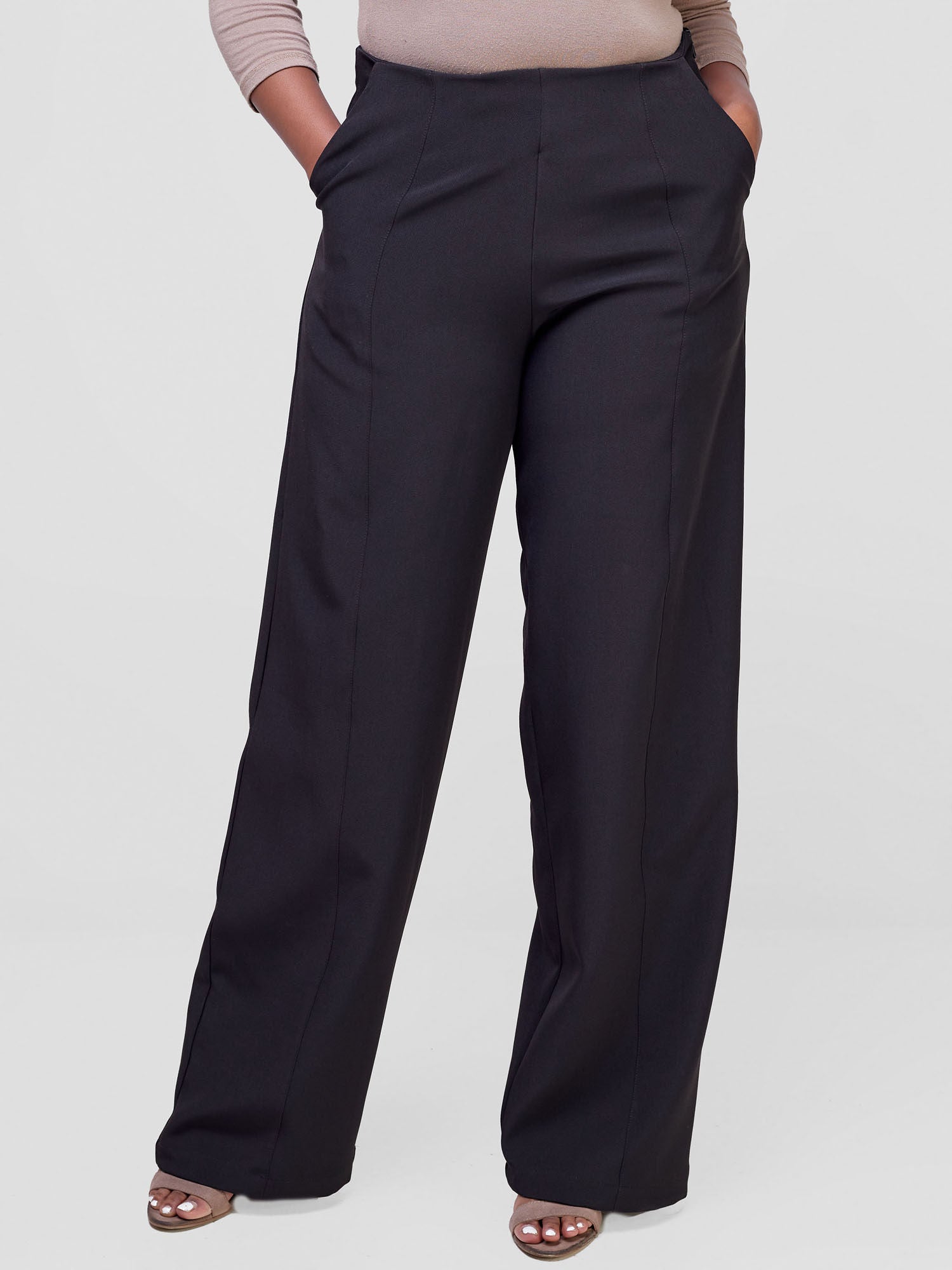 Vivo Chari Straight Leg Pants - Black