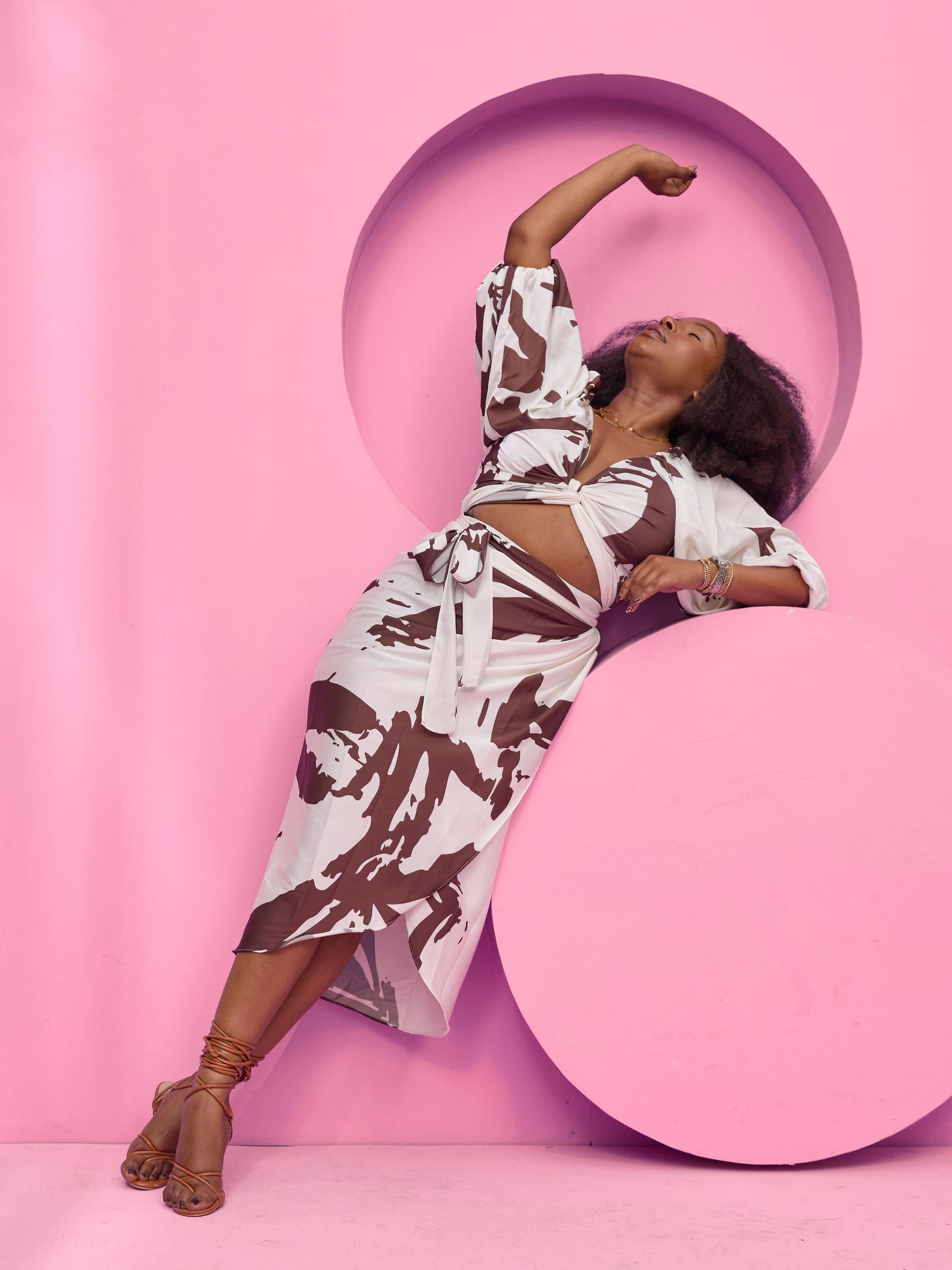 Vivo Beali Two Way Wrap Top MG - Cream / Chocolate Lea Print