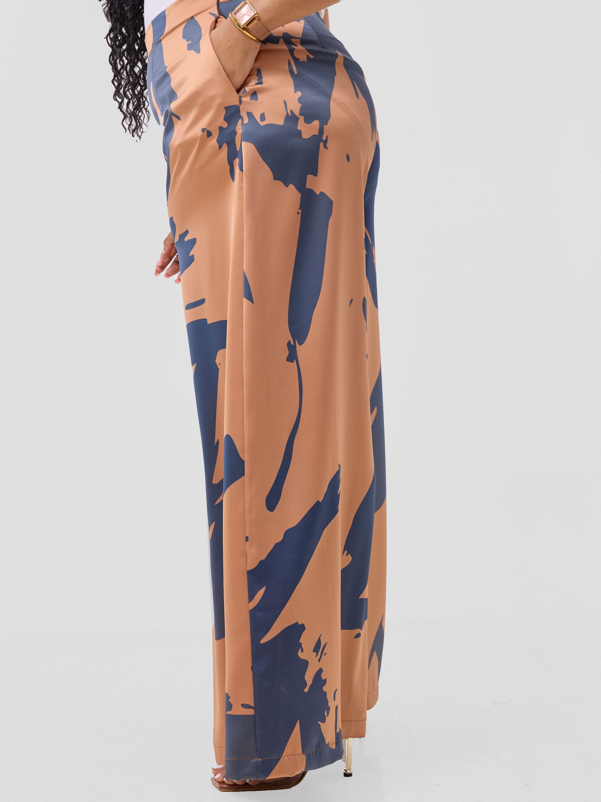 Vivo Beali Wide Leg Pants - Tan / Navy Lea Print