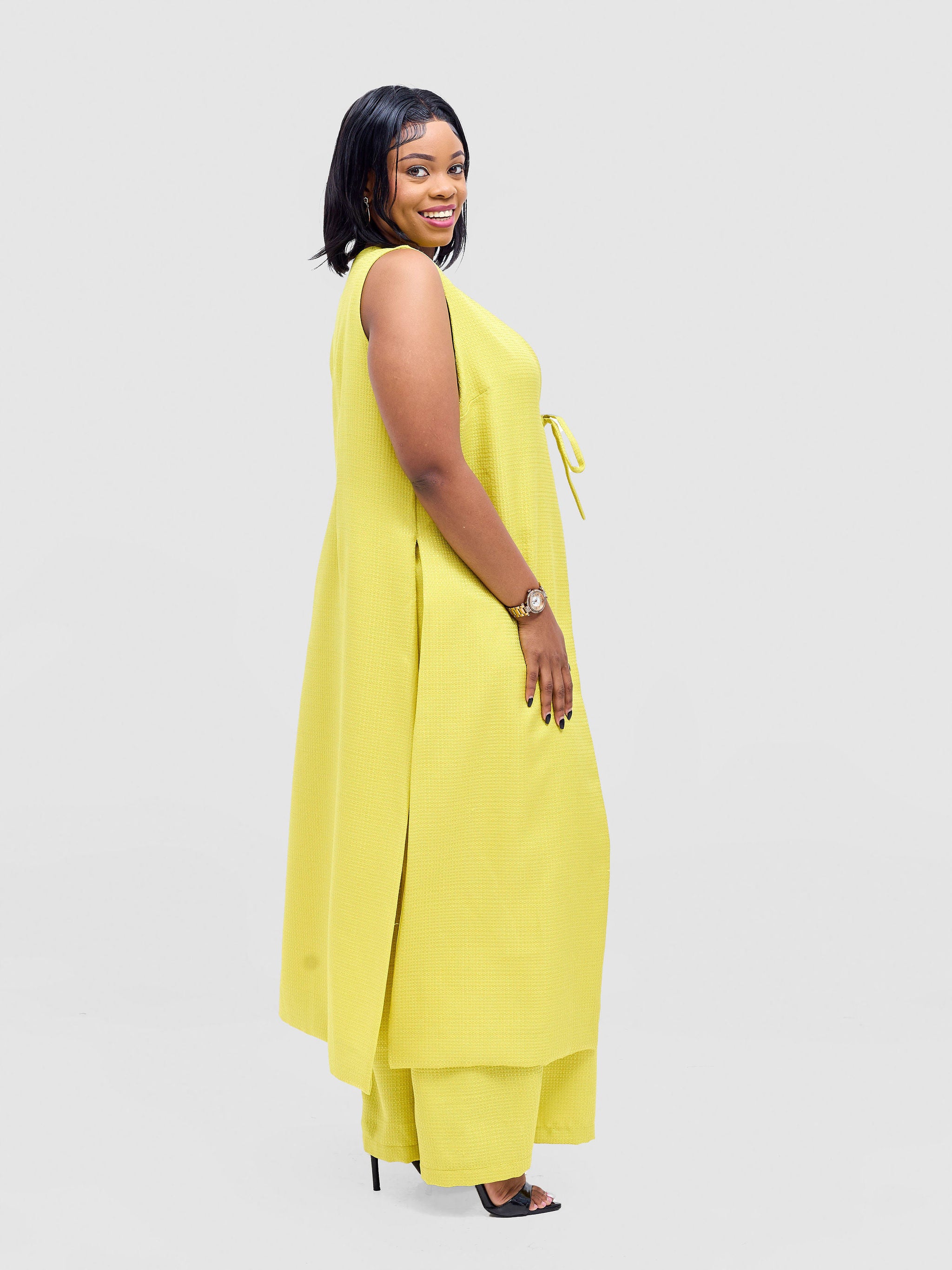 Vivo Analo Sleeveless Tie Kimono - Yellow