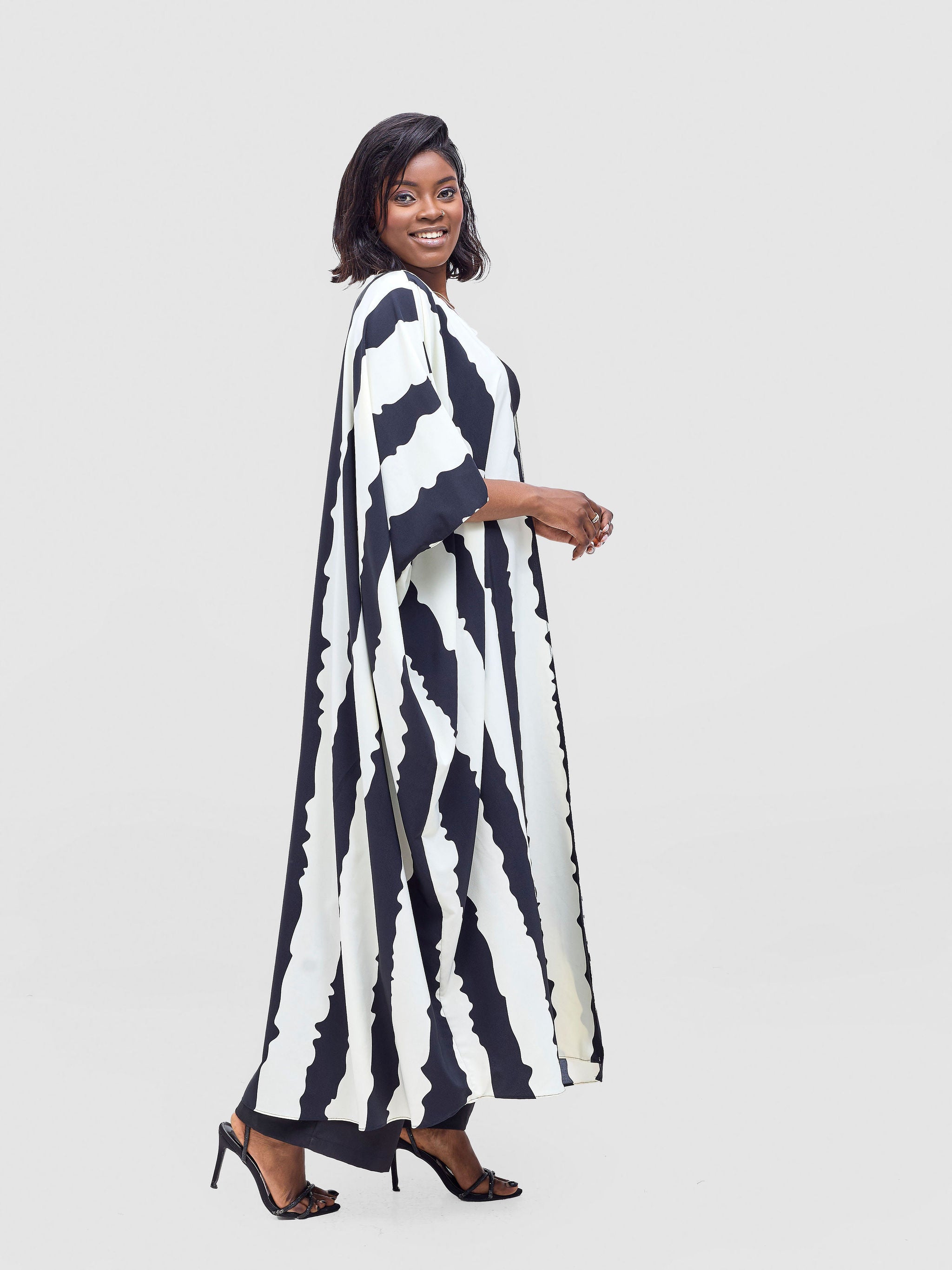 Vivo Ayla Maxi Kimono - Black / Cream Yla Print