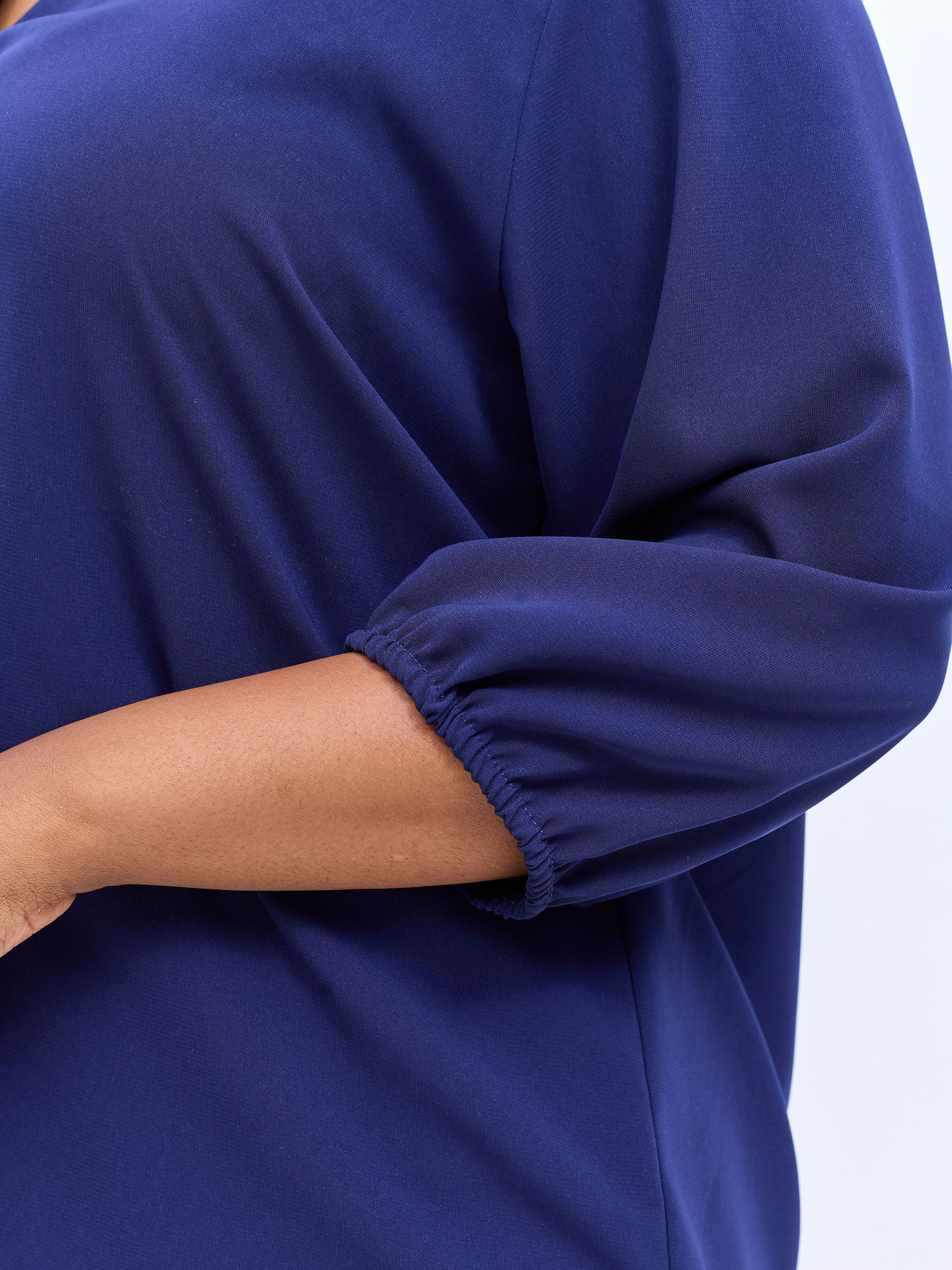 Vivo Dua 3/4 Sleeved V Neck Shirt - Dak Navy
