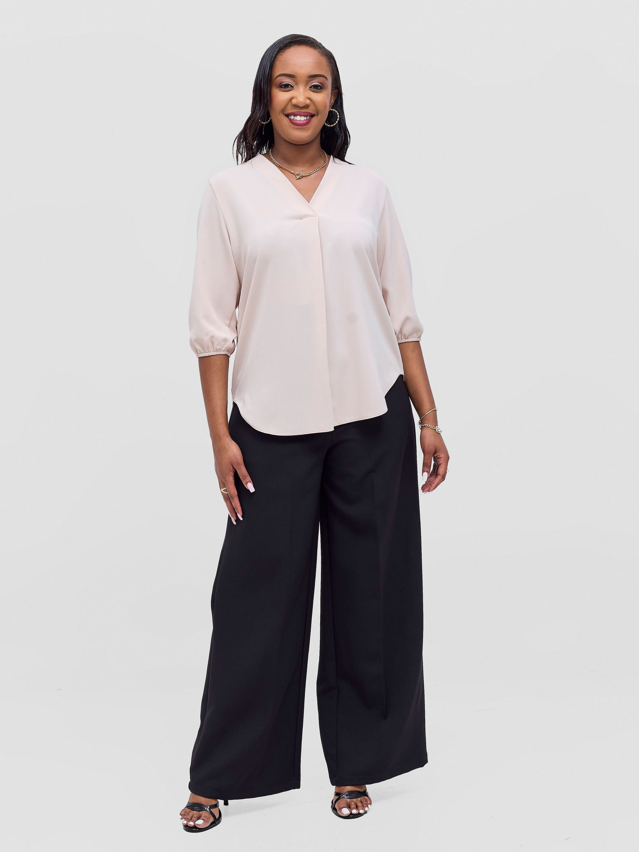 Vivo Dua 3/4 Sleeved V Neck Shirt - Taupe