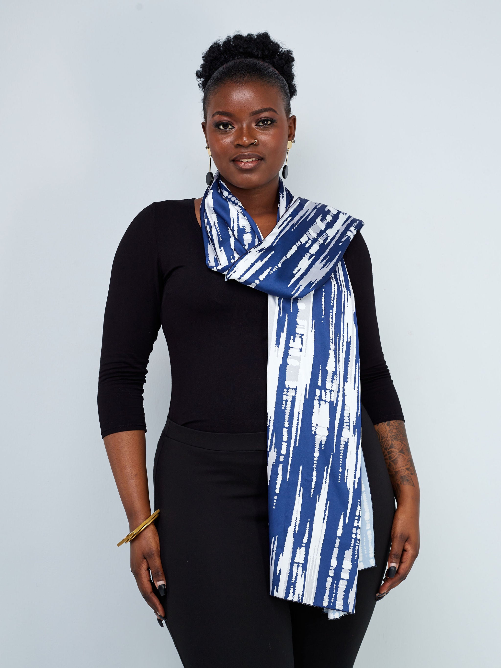 Vivo Basic Satin Scarf - Navy / Grey Abstract Print