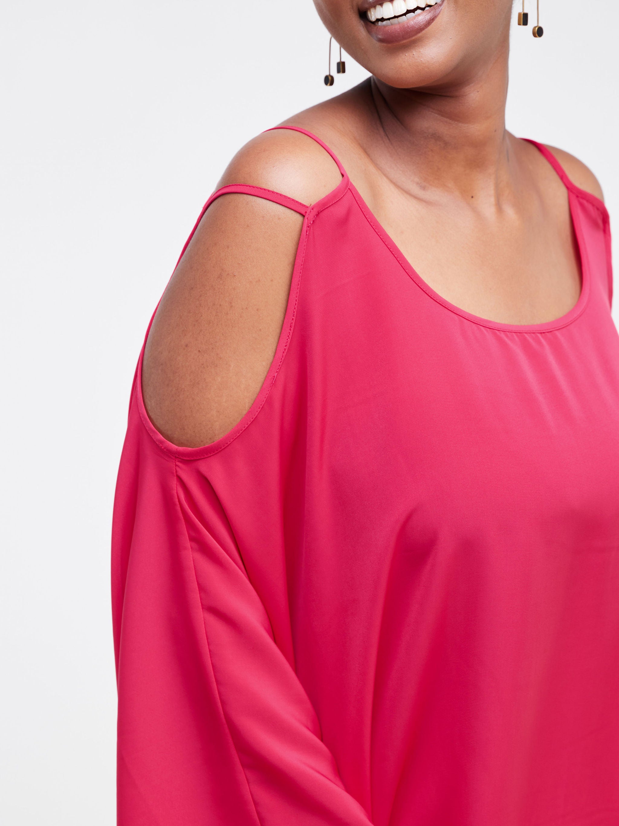 Vivo Dali Strappy Cold Shoulder Kaftan - Pink